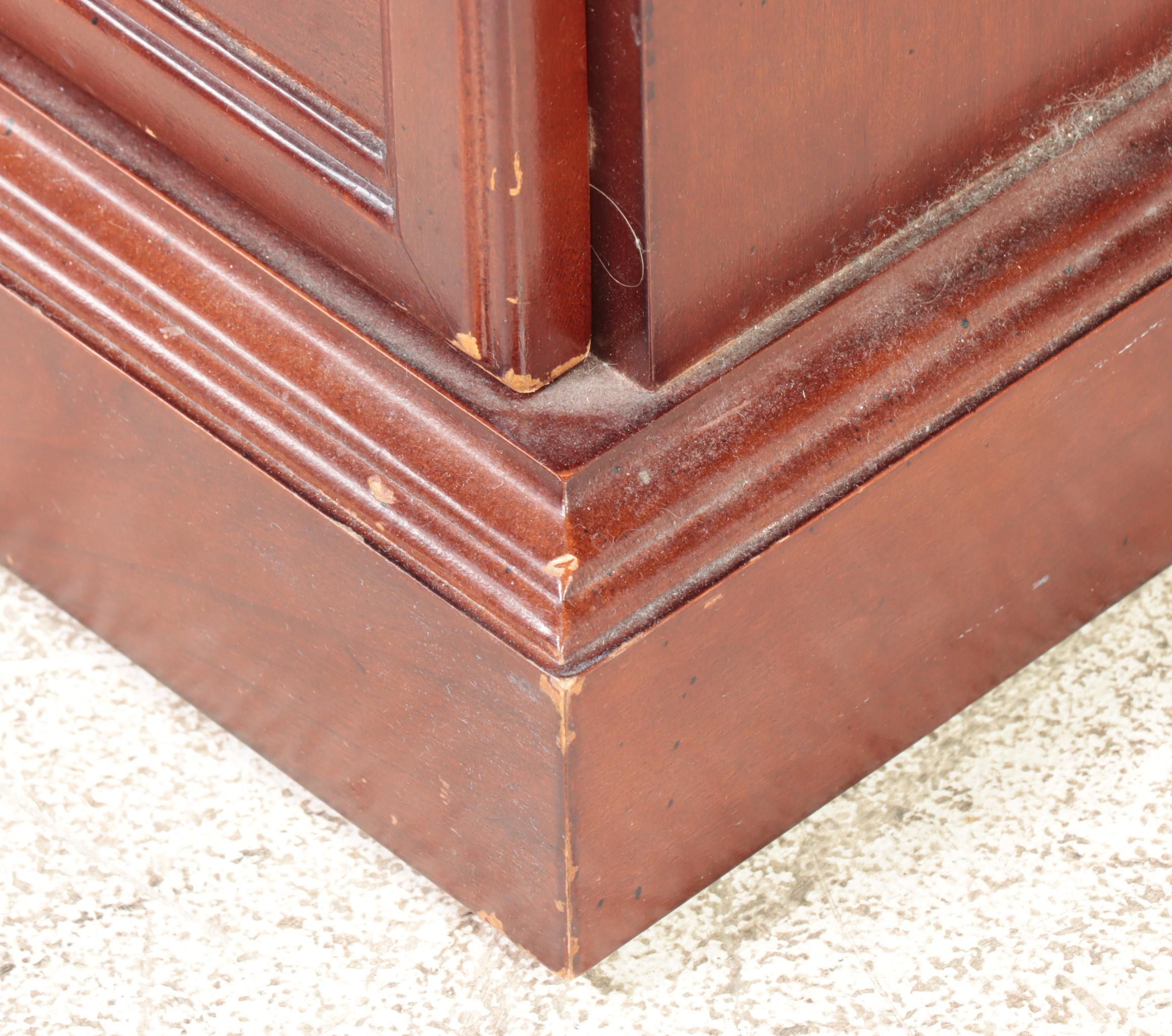 Cherry Double Pedestal Desk with ULINE Executive Task Chair