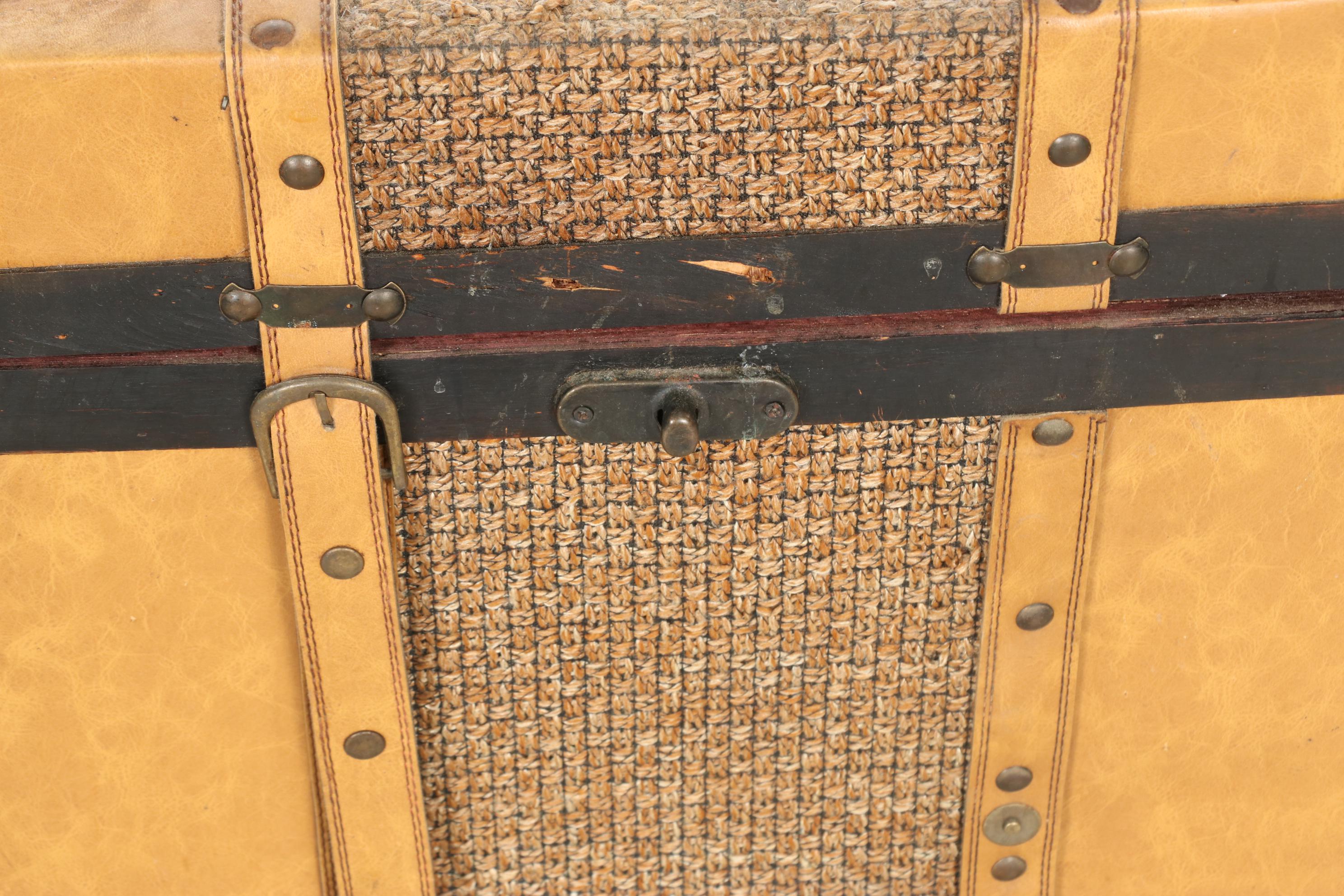 Steamer Trunk Shaped Storage Cubes