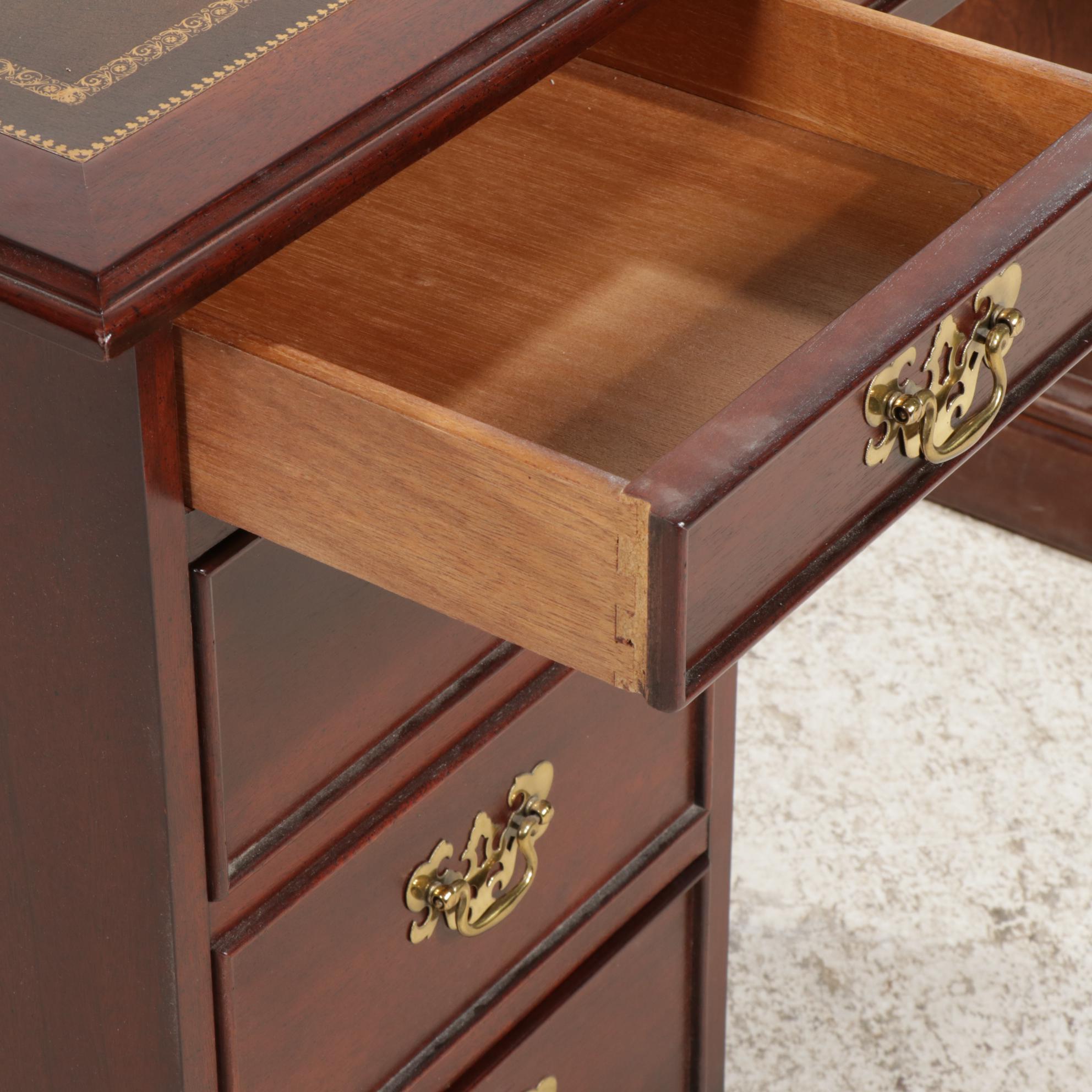 Sligh George III Style Mahogany Pedestal Desk