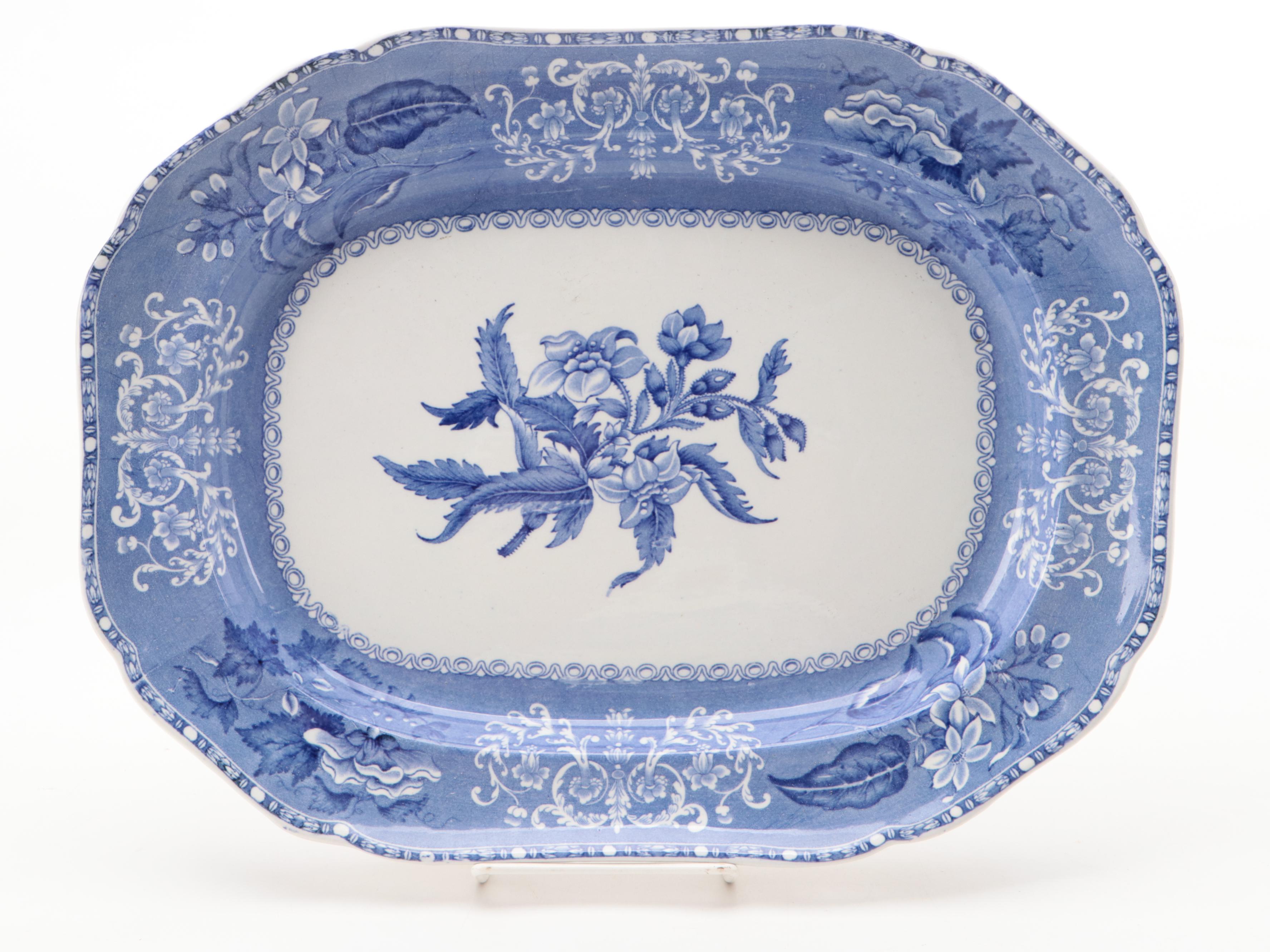 Spode's Copeland "Camilla" Ceramic Dinnerware, Mid-20th Century