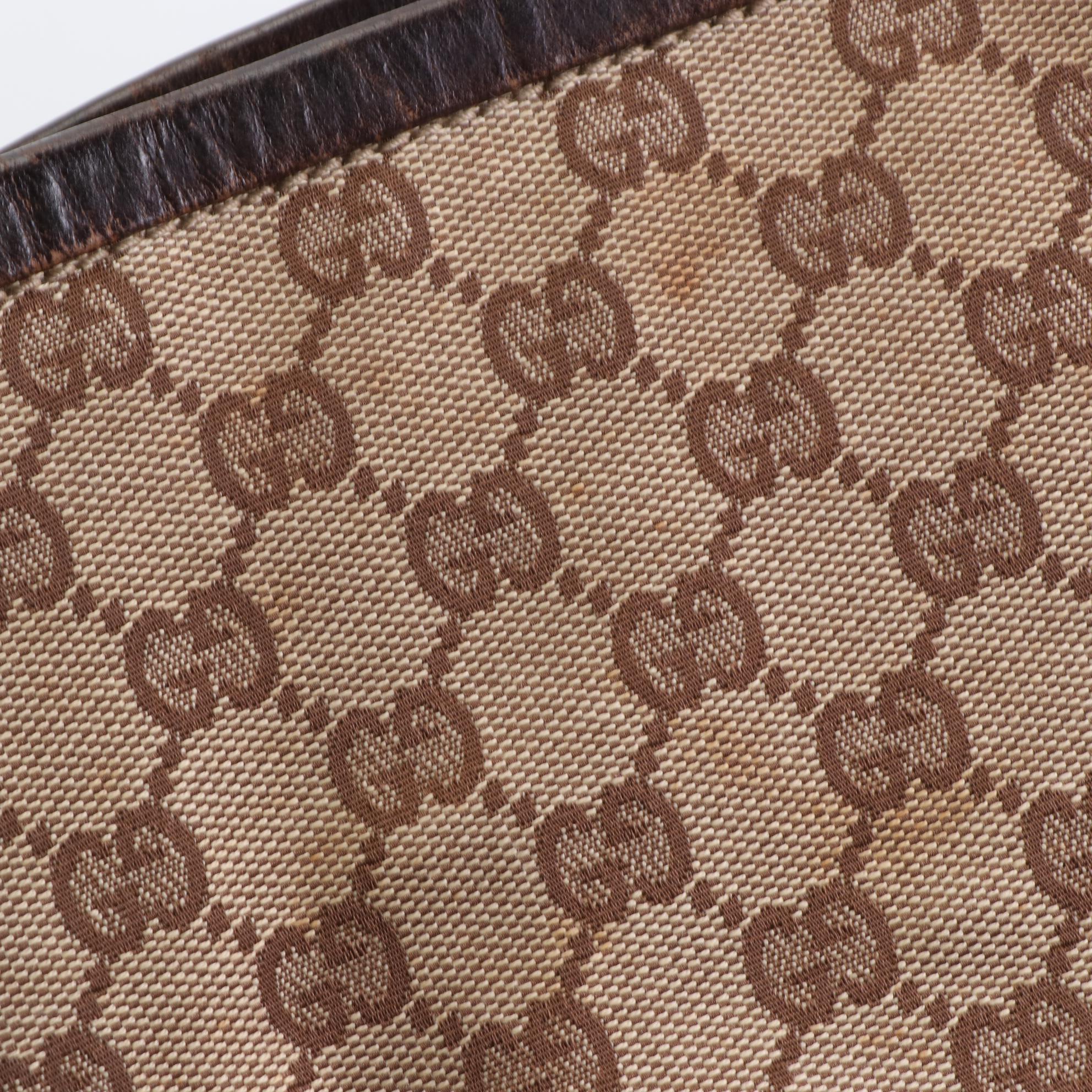 Gucci Bucket Bag in GG Canvas and Leather