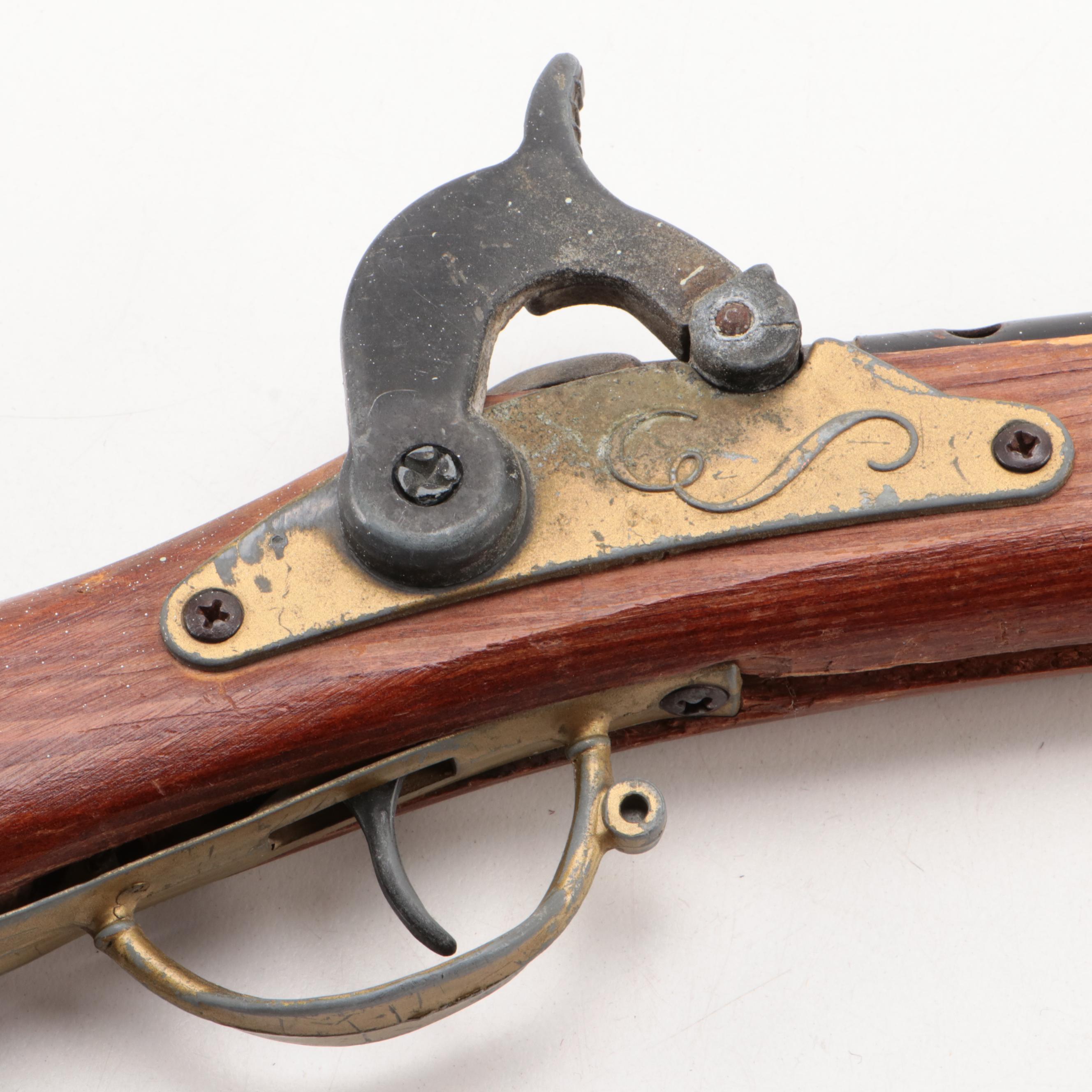 Parris Toy Cap Guns with Duck Calls, Coonskin Hats and Raccoon Décor