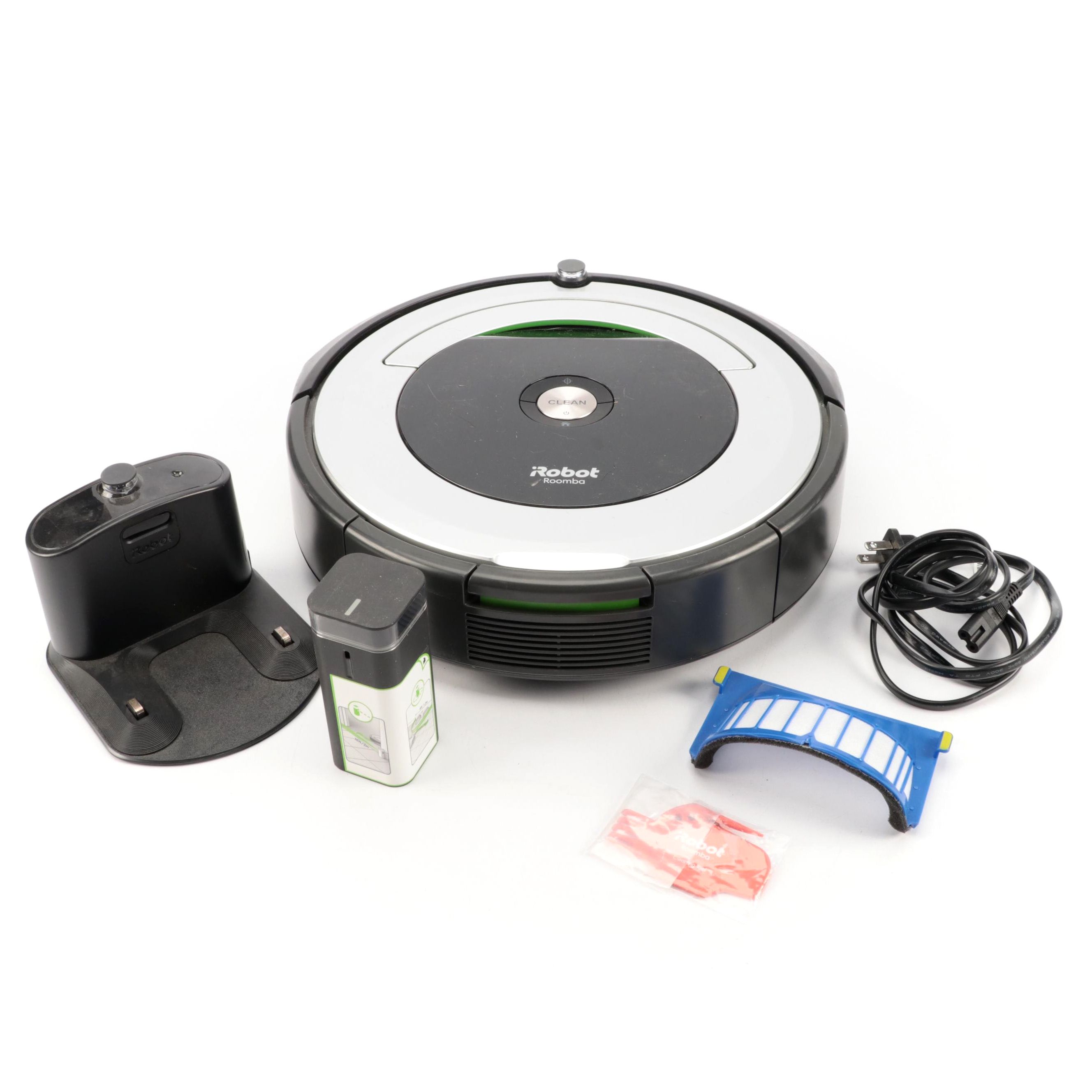 iRobot Roomba 690 With Docking Charge Station and Accessories