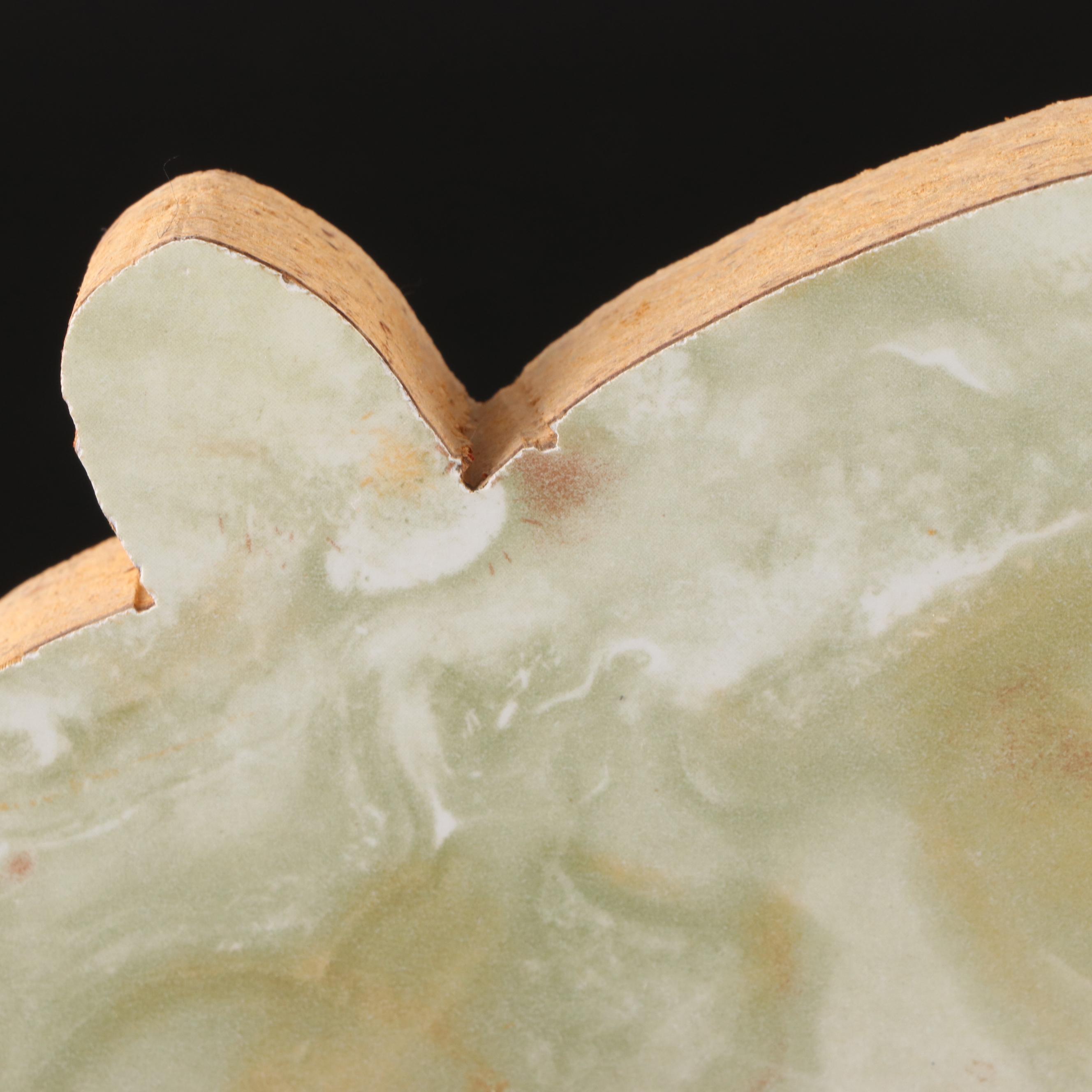 Gustafson's 1 Qt Glass Milk Jug with Laminated Cutout Stacked Pig Decor