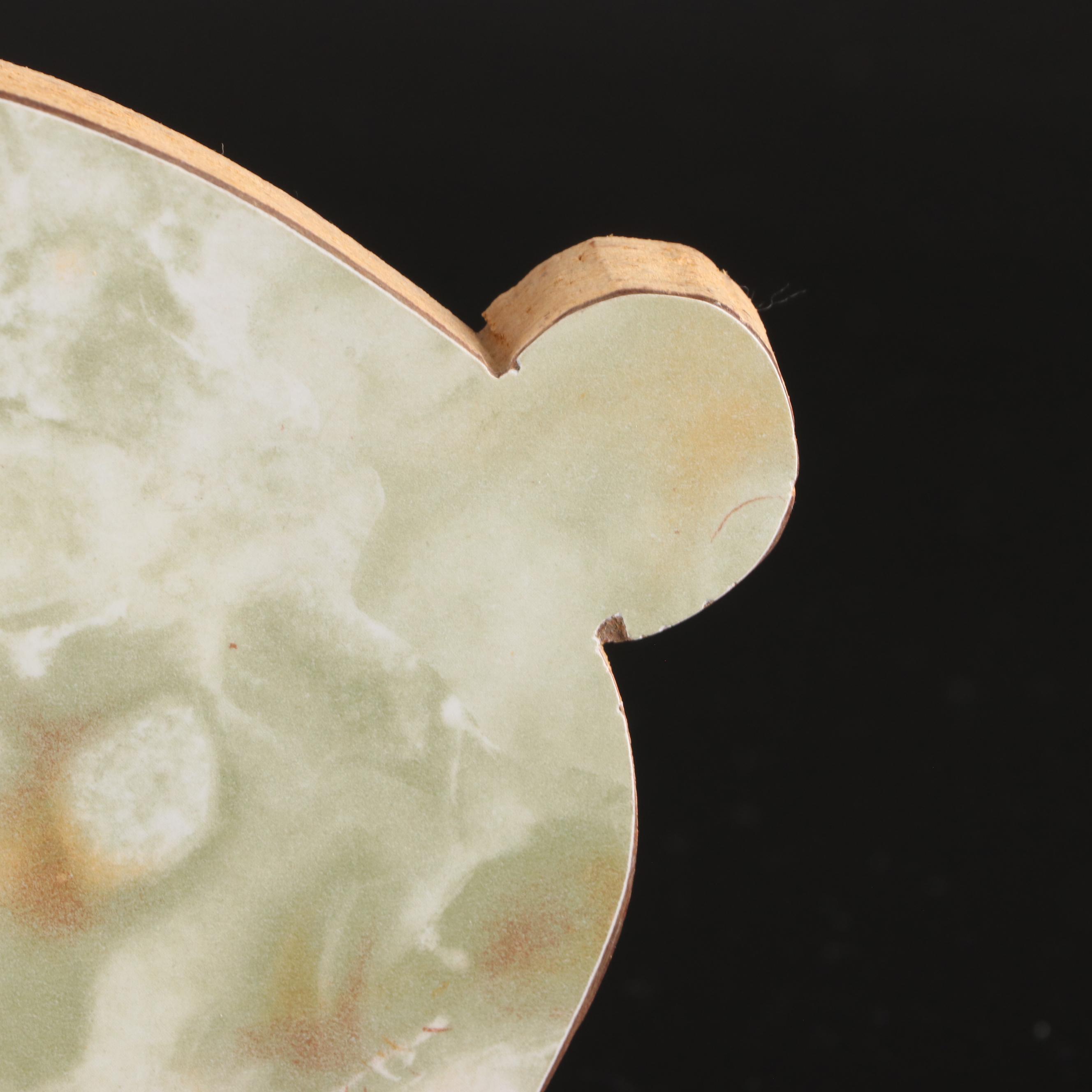 Gustafson's 1 Qt Glass Milk Jug with Laminated Cutout Stacked Pig Decor