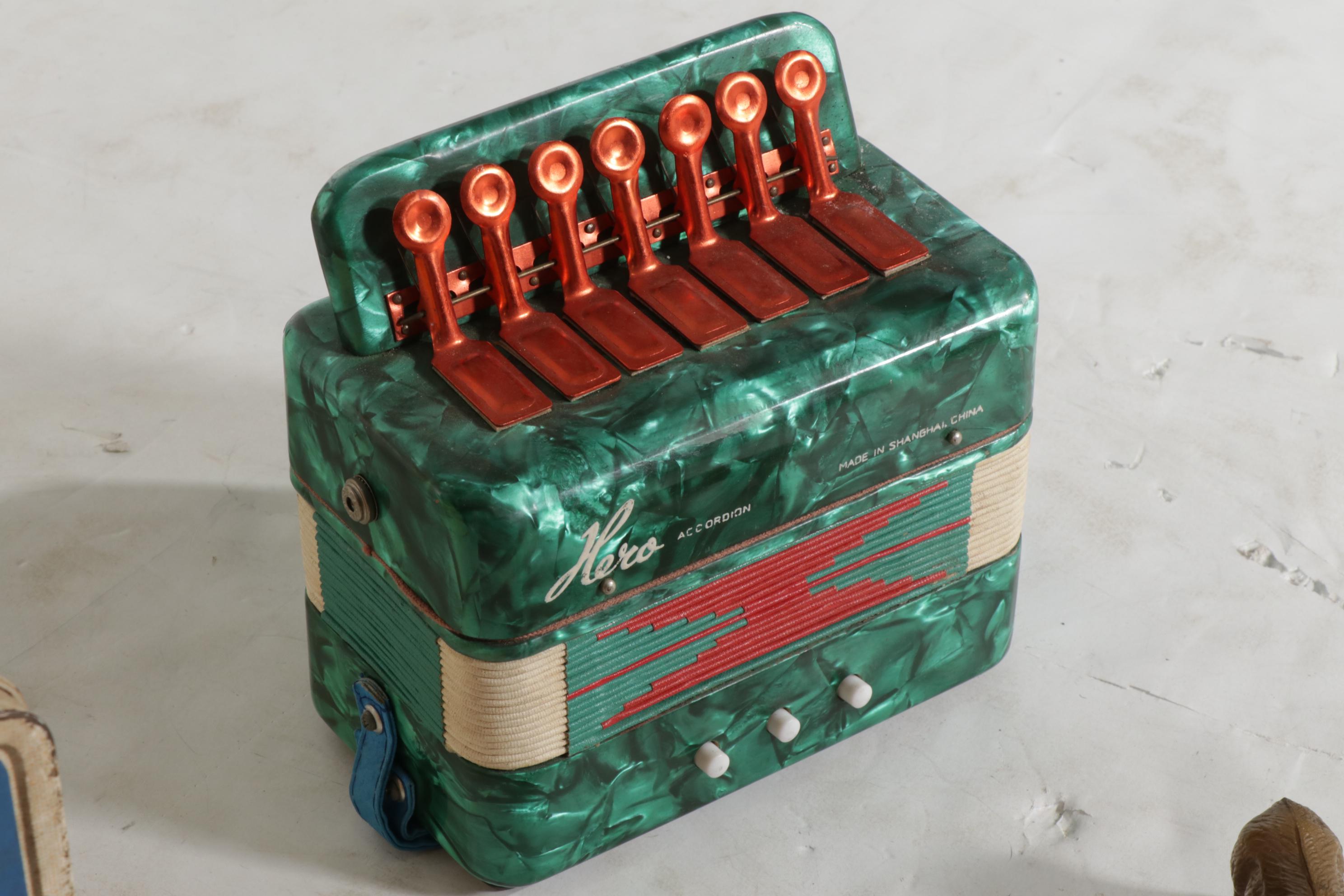 Wooden Giraffe Shaped Coat Rack with Rice Crispy Treats Lunch Box and Other Toys