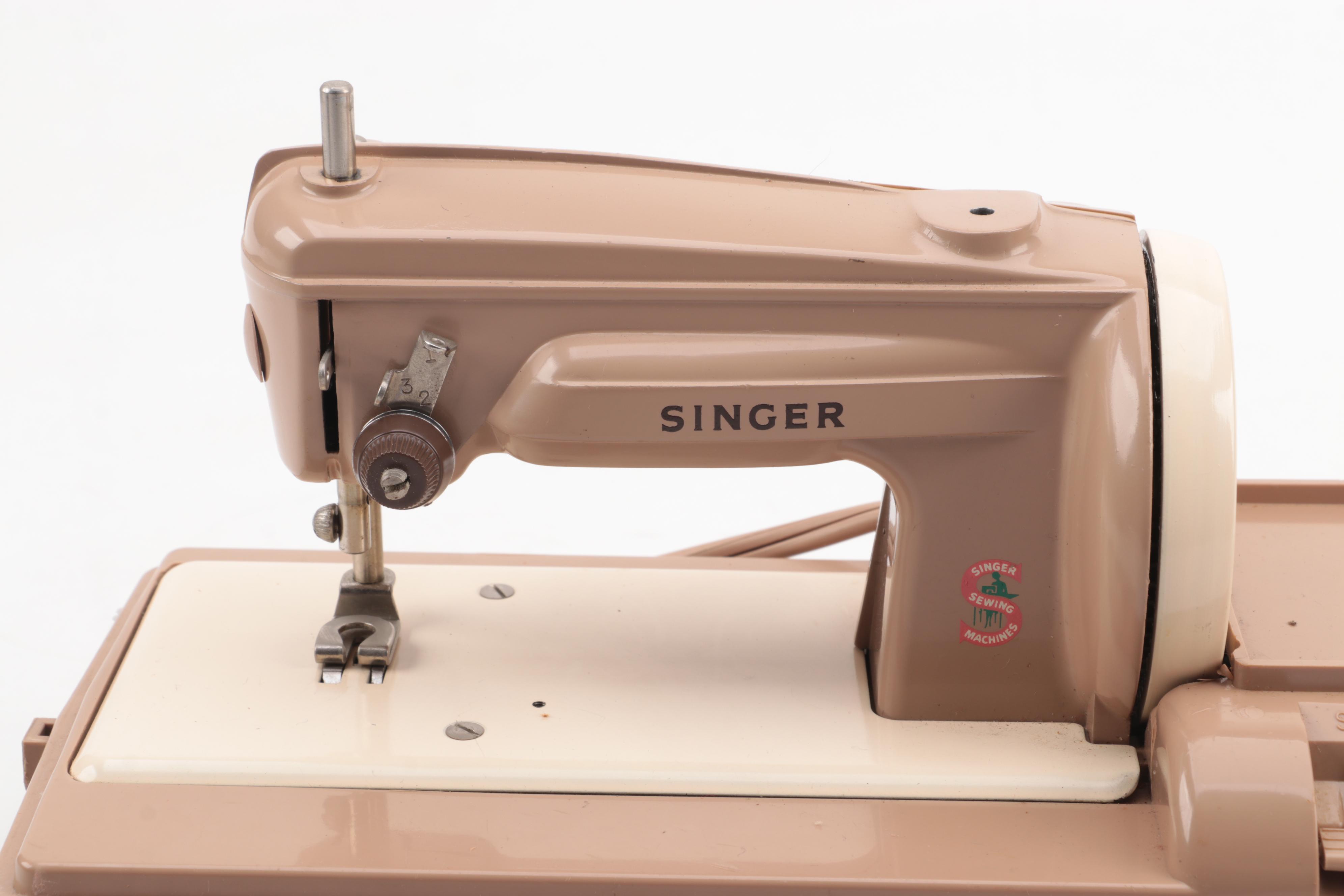 Singer Sewhandy Electric Child's Sewing Machine, Mid-20th Century