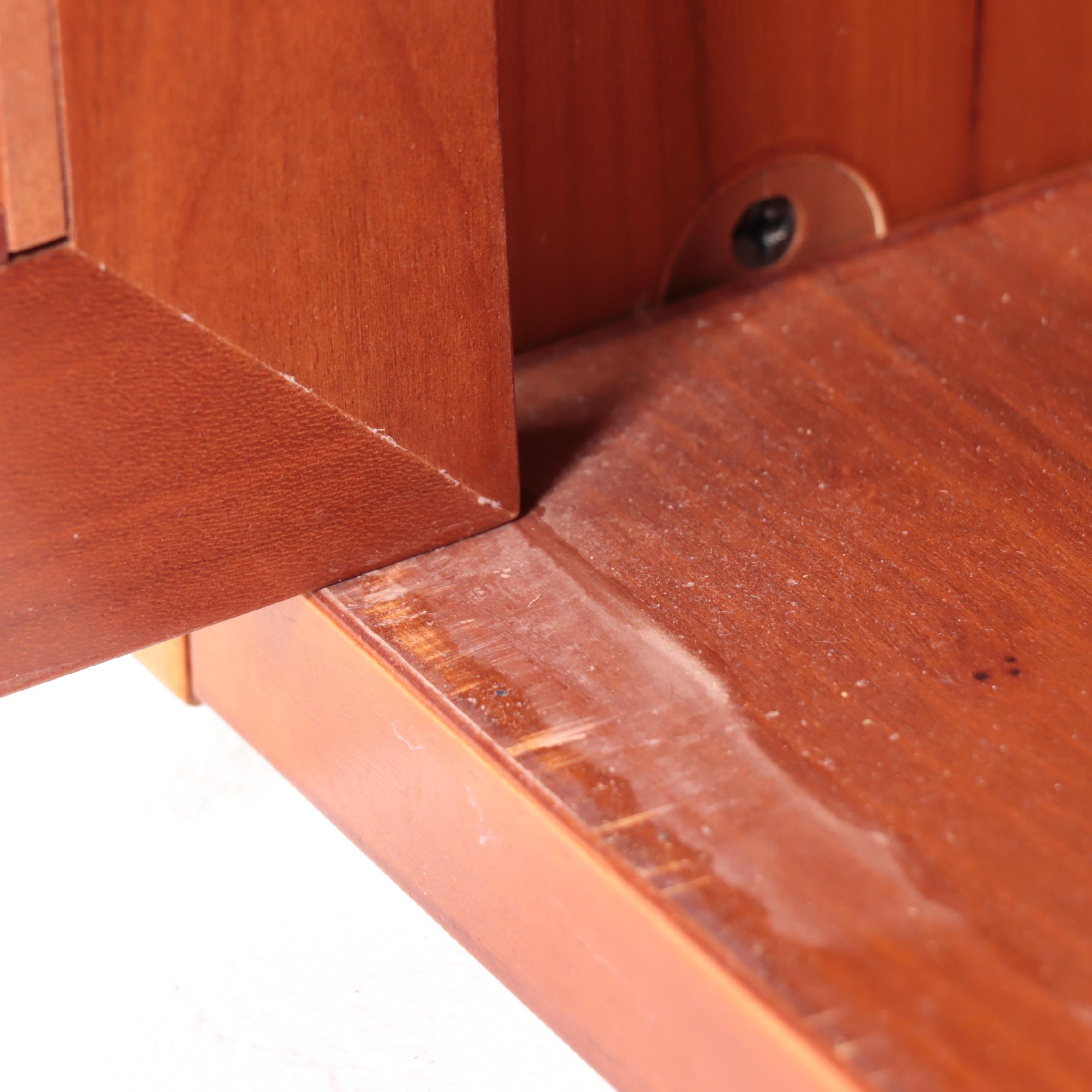 Mahogany Finish Sapele Cabinet