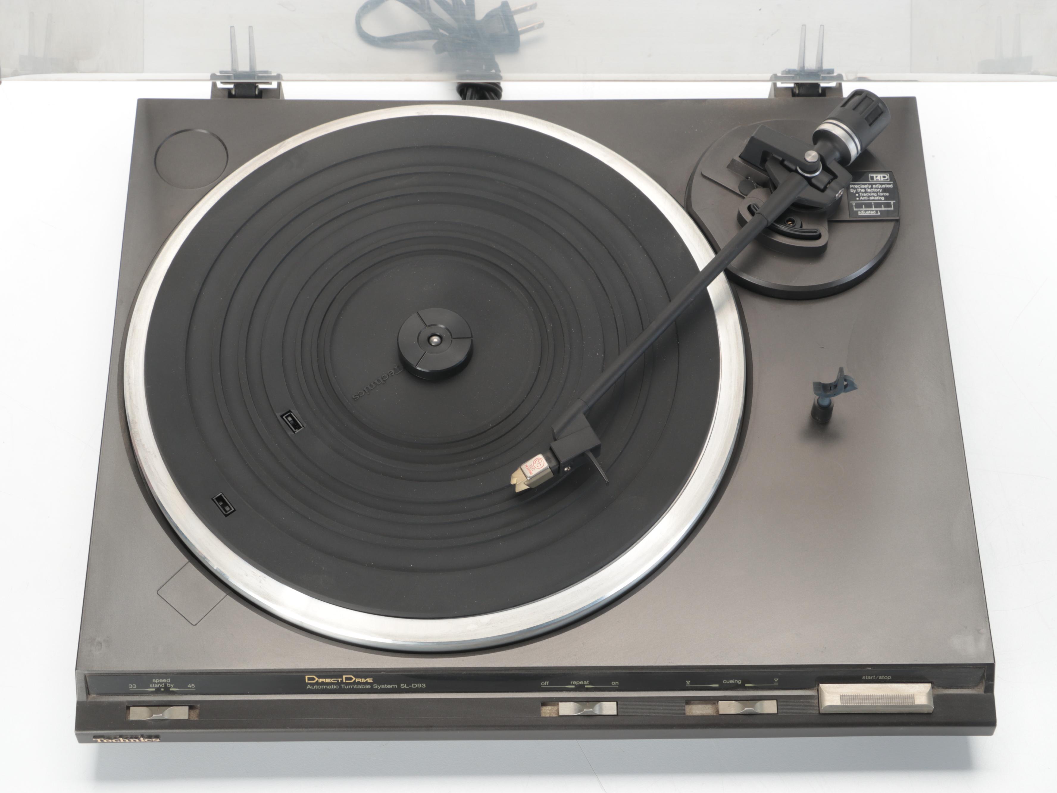 Technics SL-D93 Direct Drive Automatic Turntable with Yamaha CDC-565 CD Player