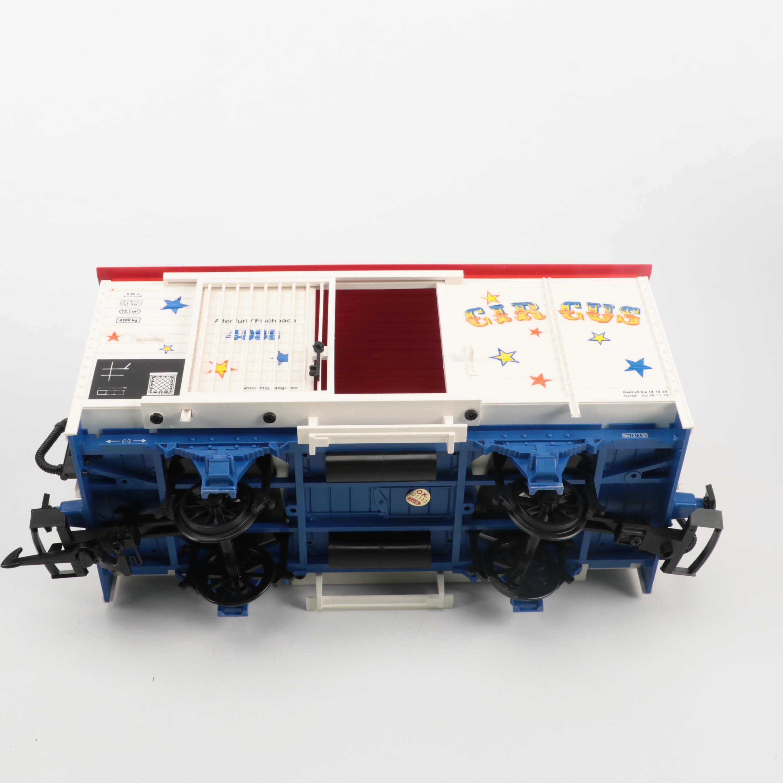 LGB Circus Train Cars with Animals and Accessories