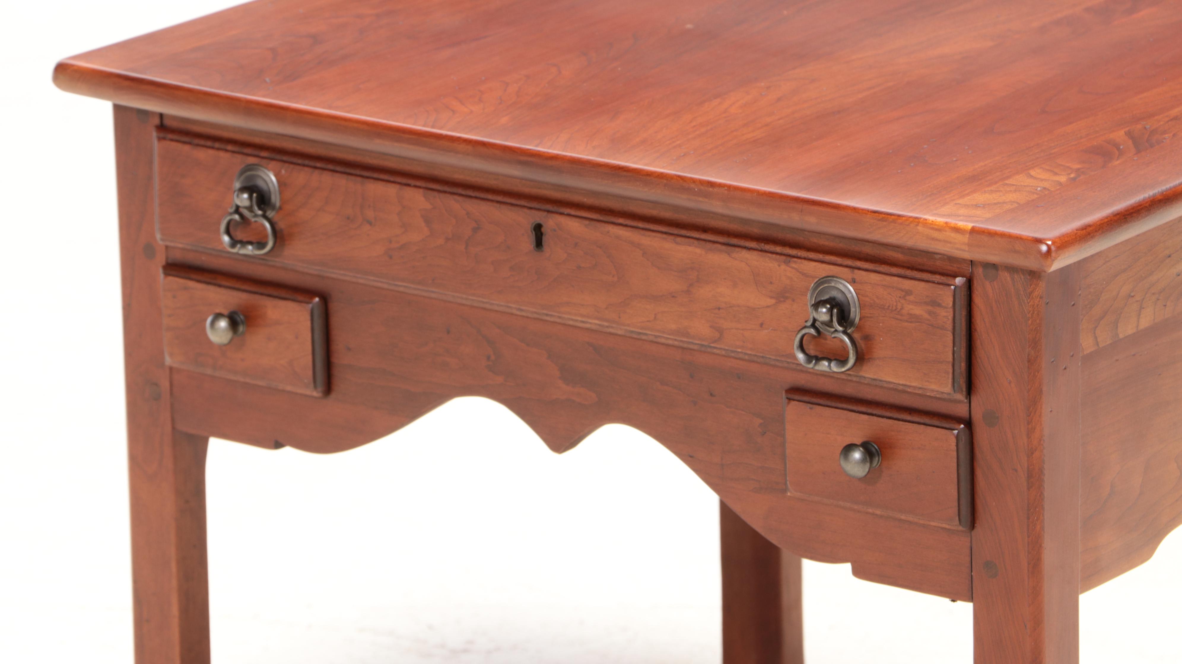 Lexington Furniture Chippendale Style Cherrywood End Table