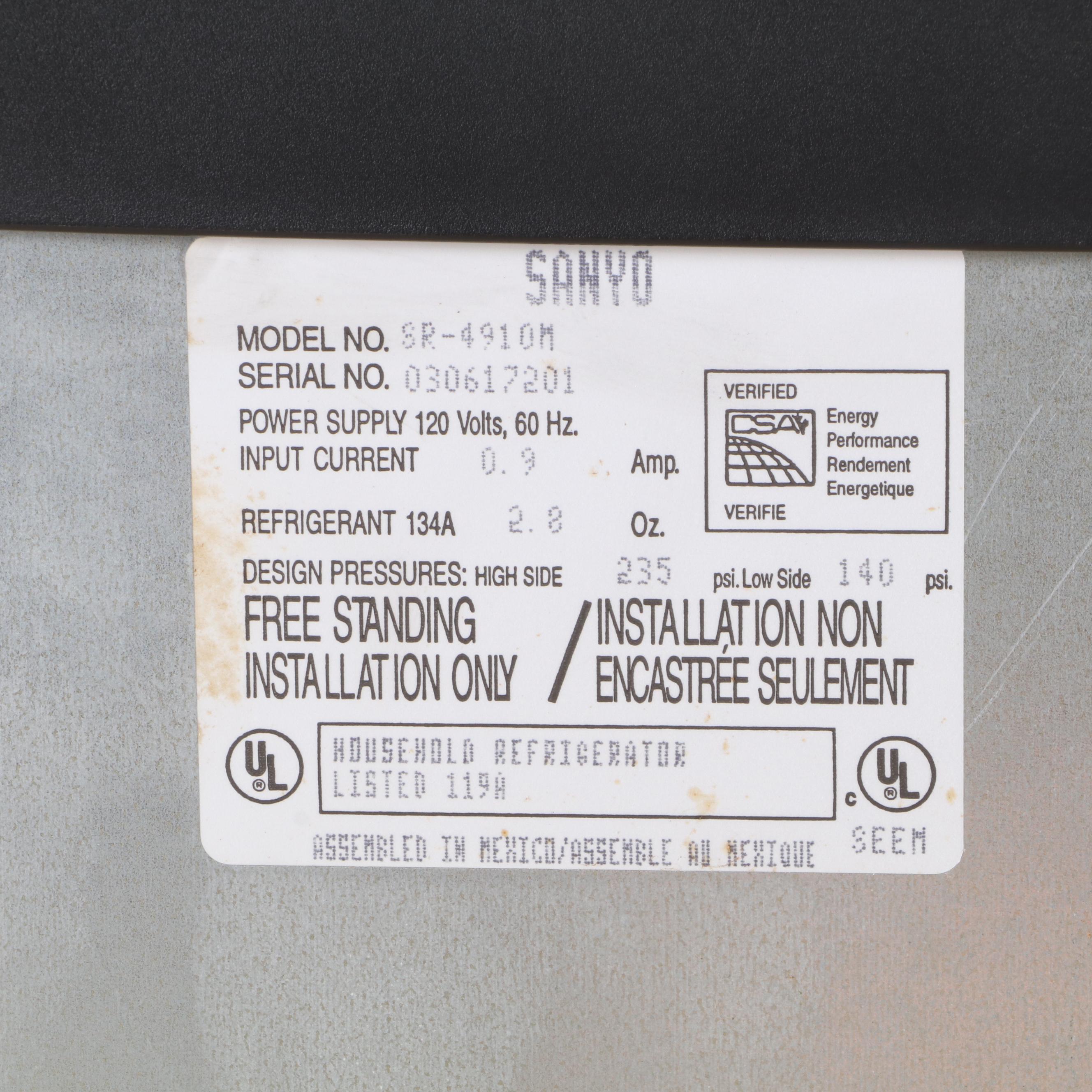 Sanyo Model 4910M Free Standing Mini-Refrigerator