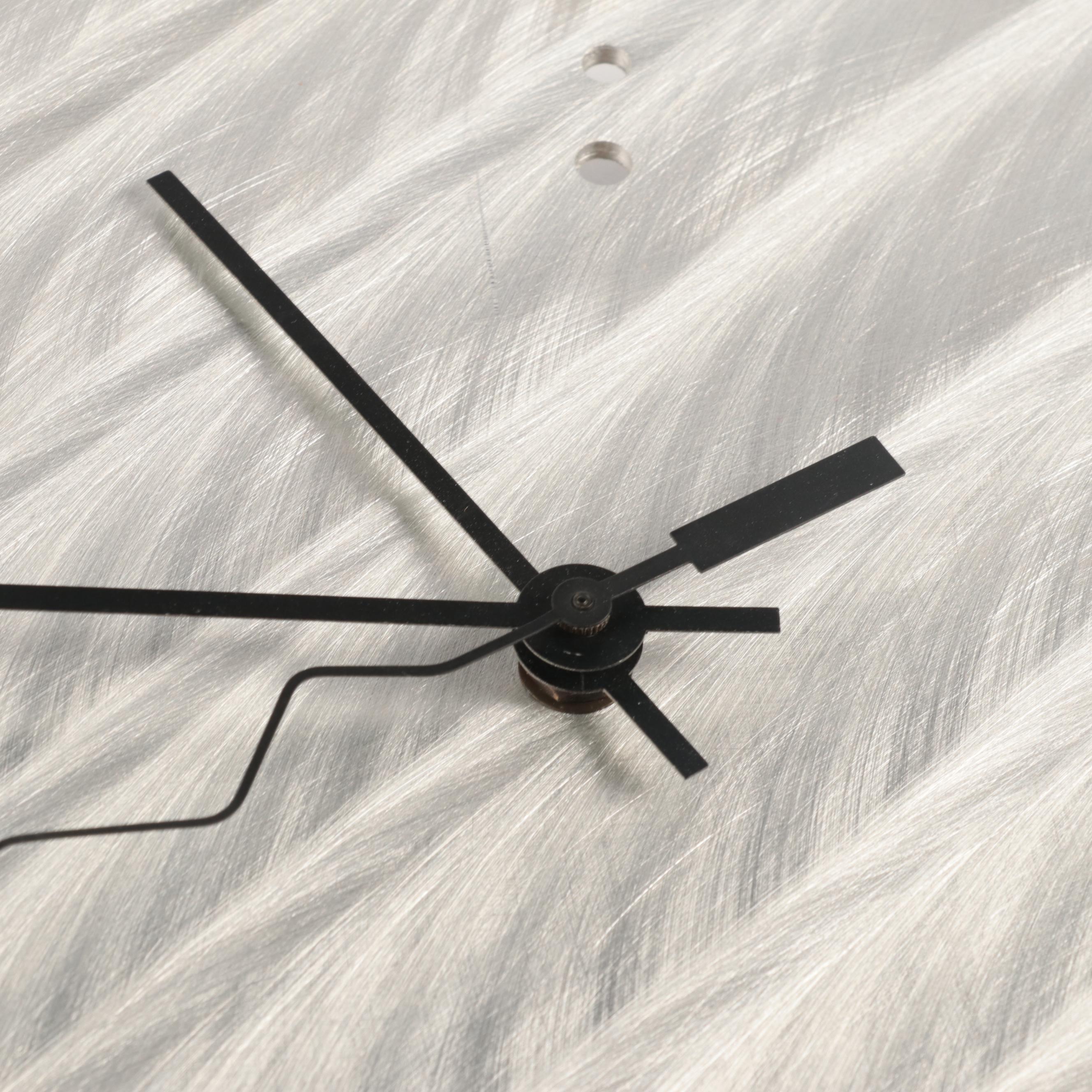 Modern Style Aluminum and Metal Pendulum Wall Clock