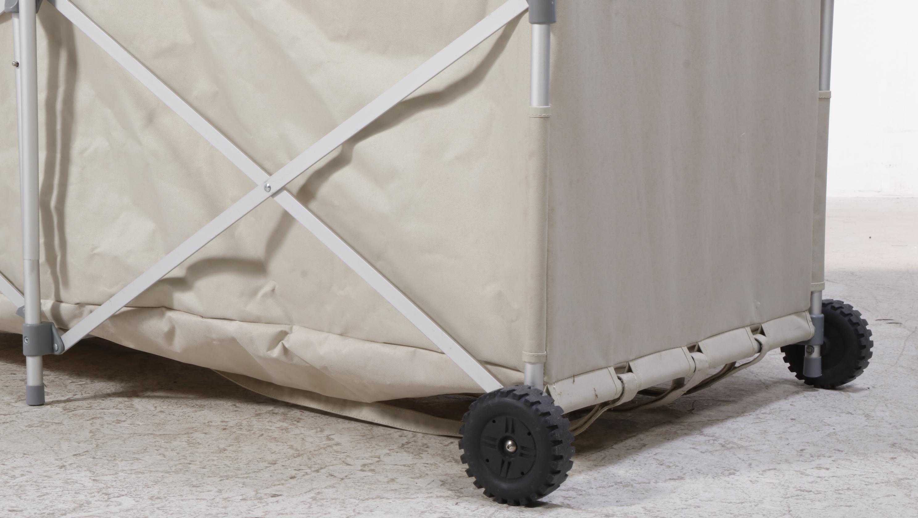 Frontgate Folding Collapsible Storage