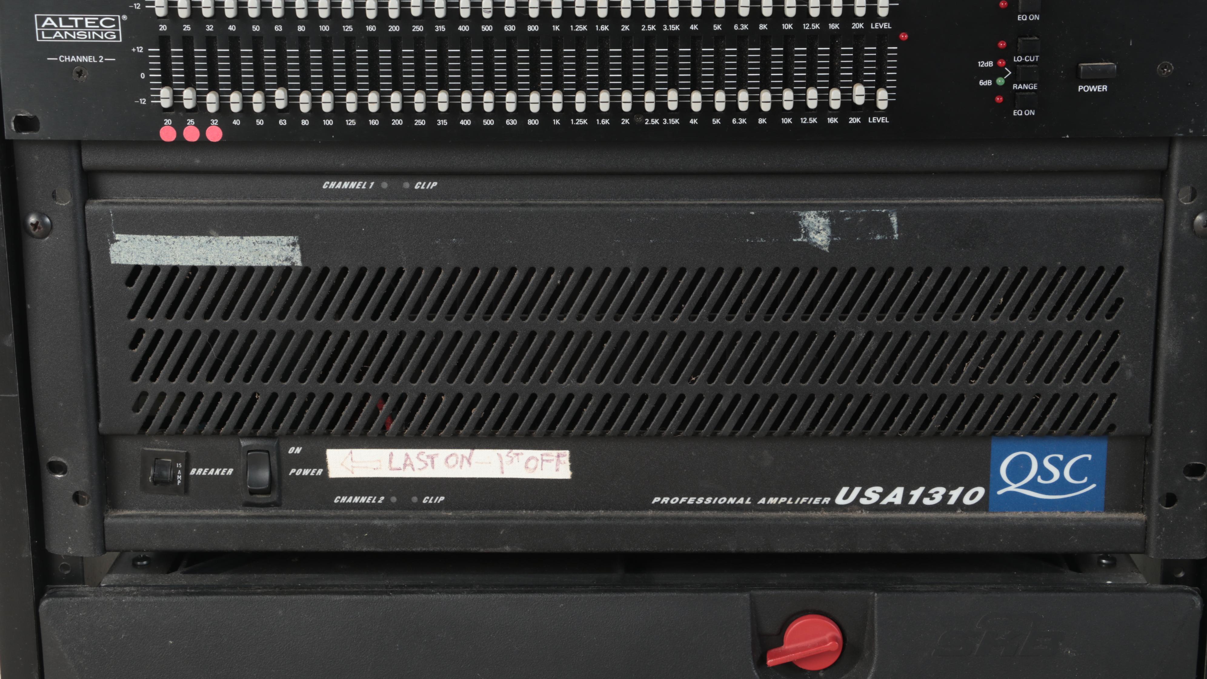 Portable Soundmixer Rack With Components