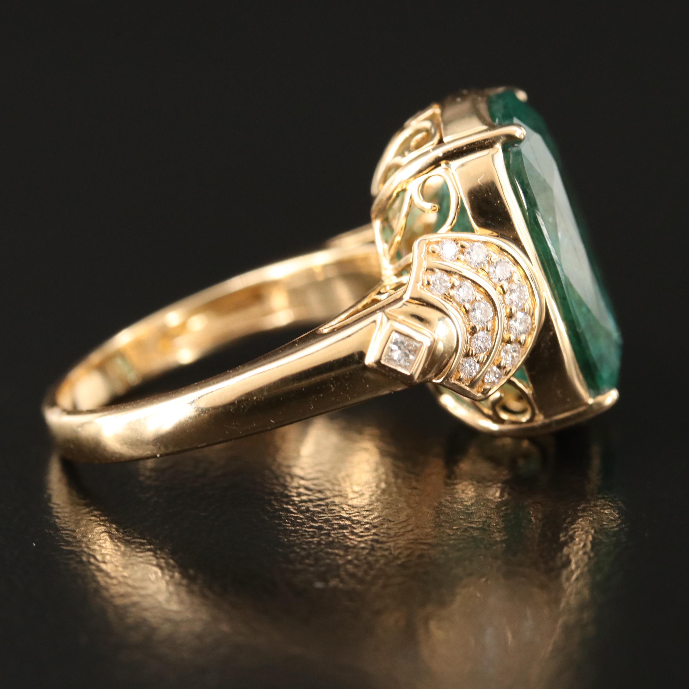 Chromia 18K 9.95 CT Emerald and Diamond Ring