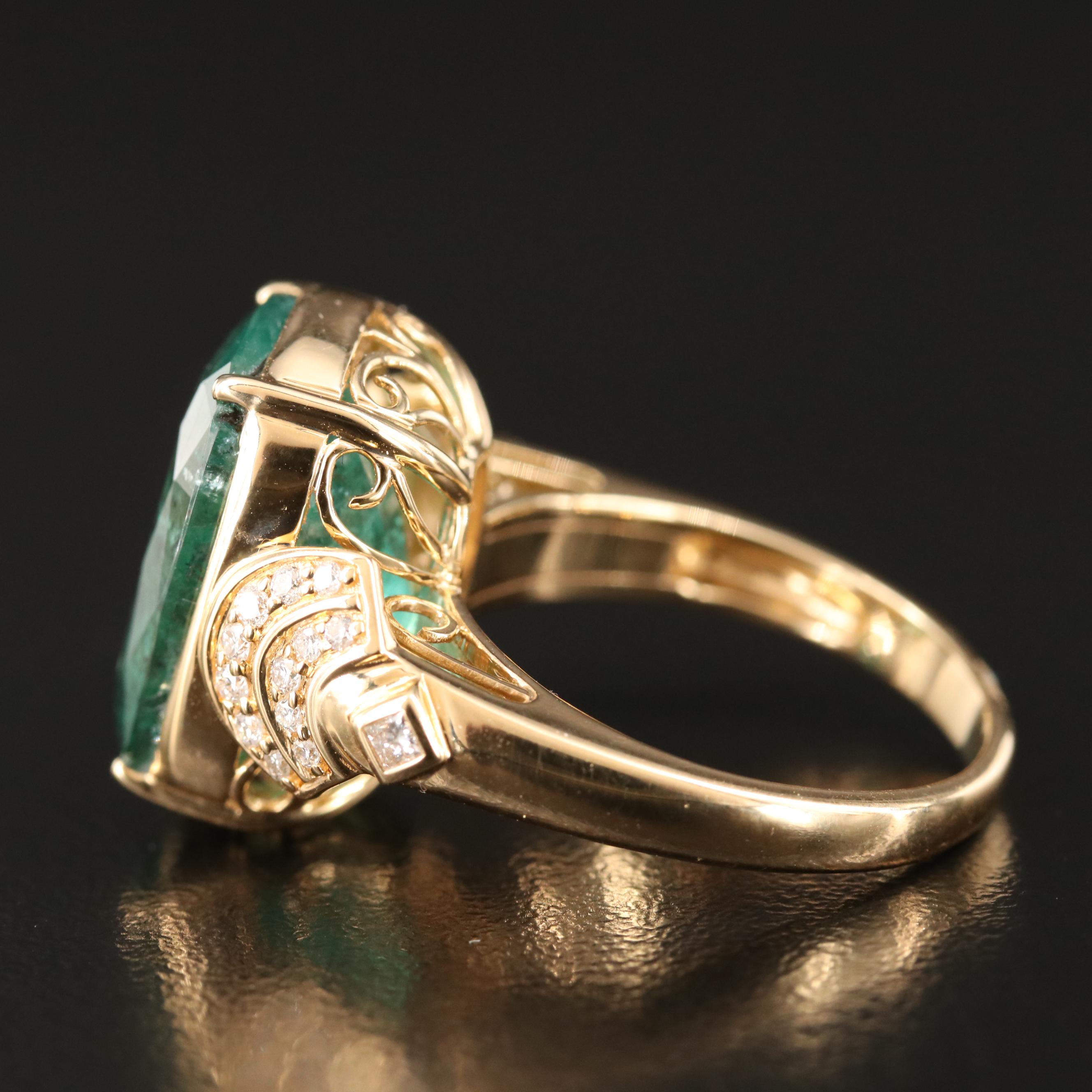 Chromia 18K 9.95 CT Emerald and Diamond Ring