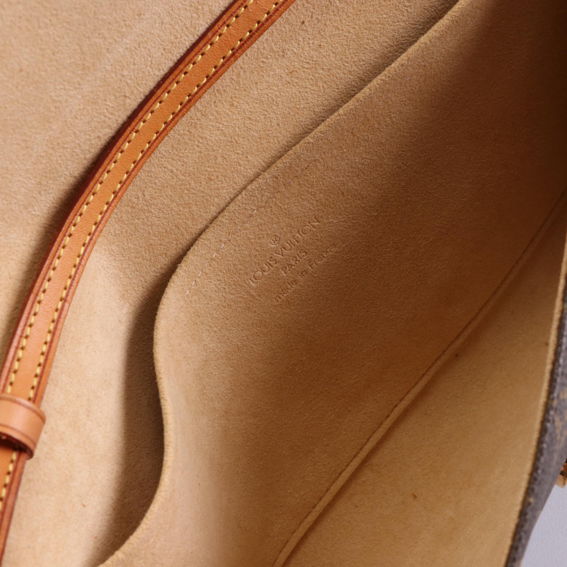 Louis Vuitton Pochette Twin GM in Monogram Canvas