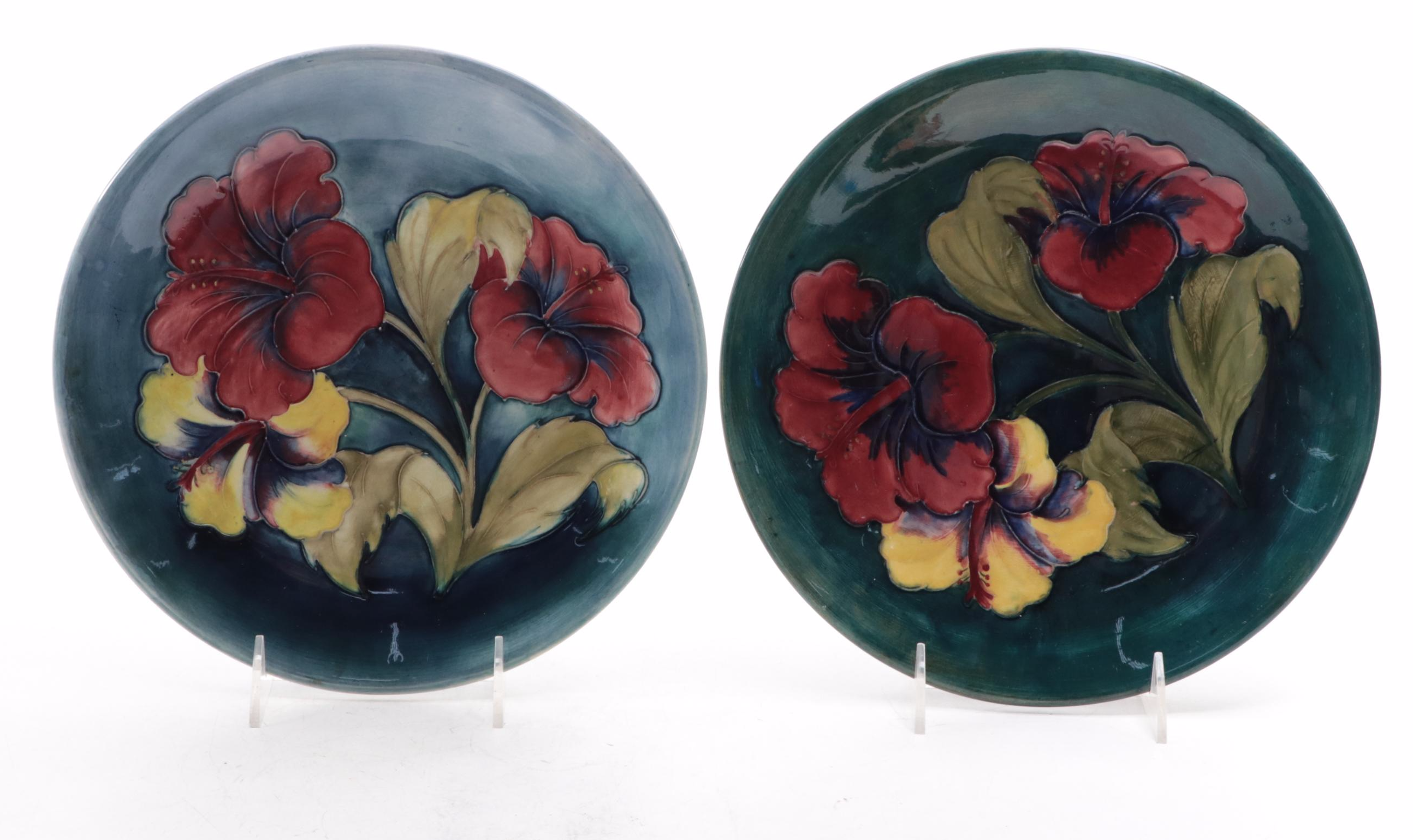 Moorcroft Pottery Hibiscus Earthenware Plates