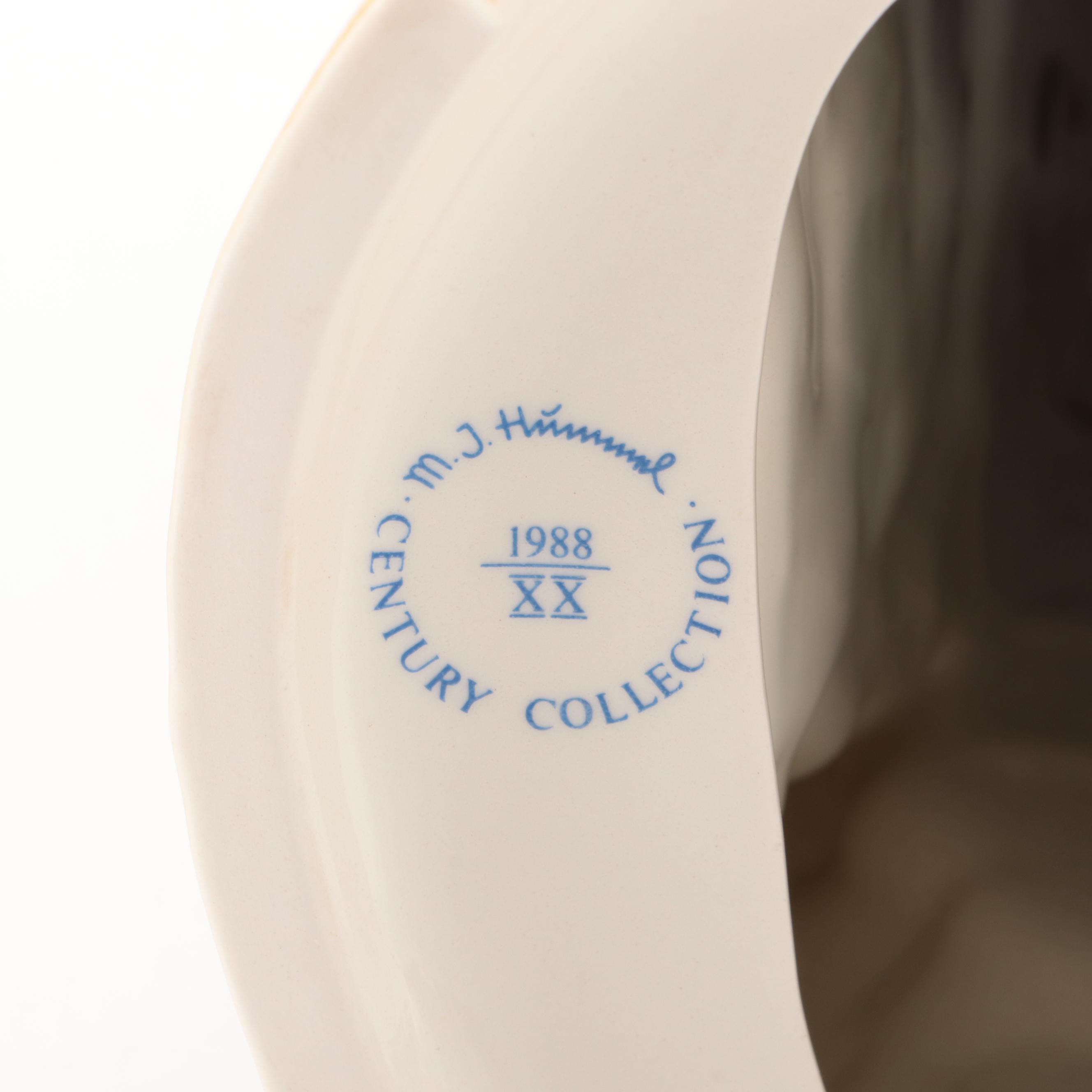 Goebel Century Collection Porcelain "Call to Worship" Hummel Clock