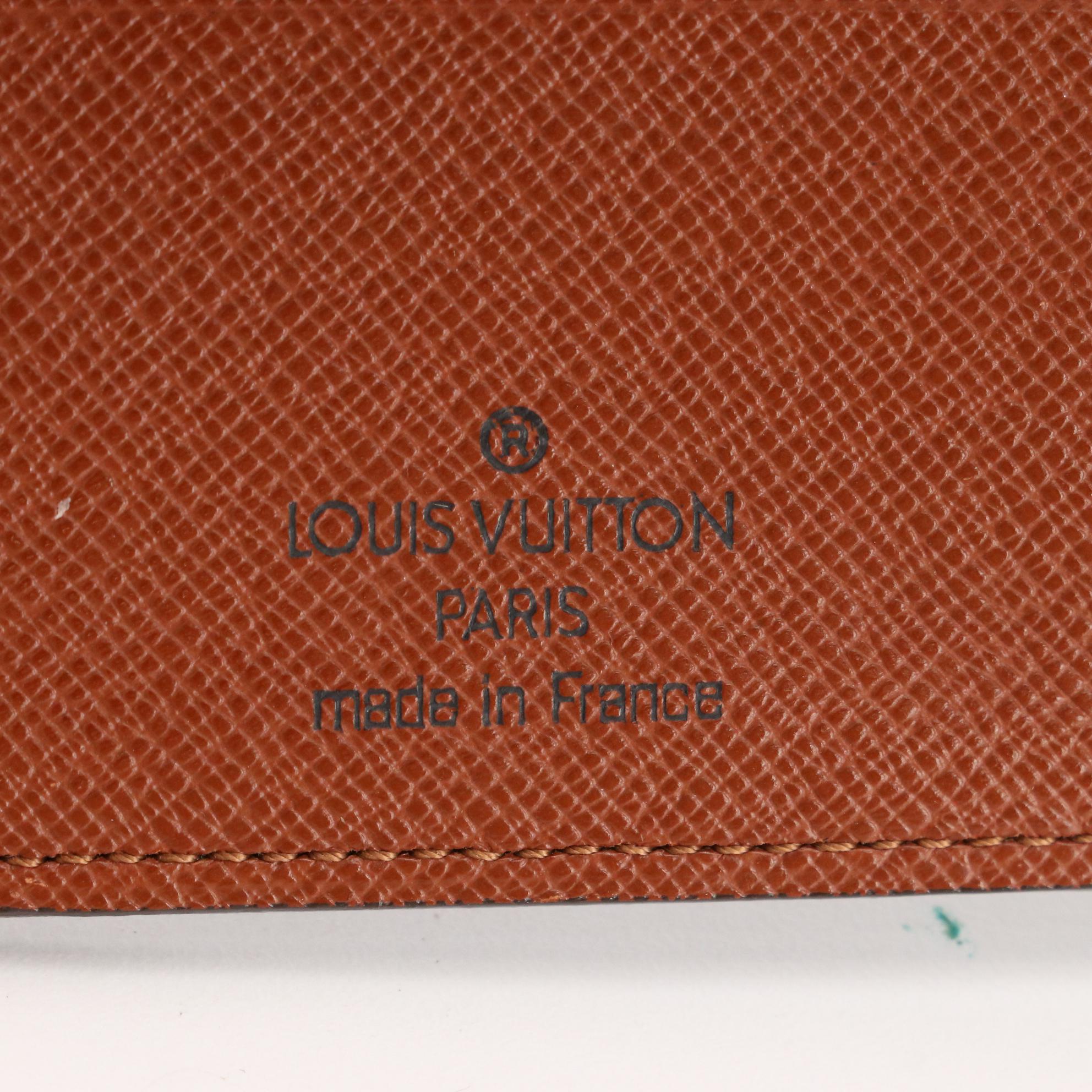 Louis Vuitton Bifold Wallet in Monogram Canvas
