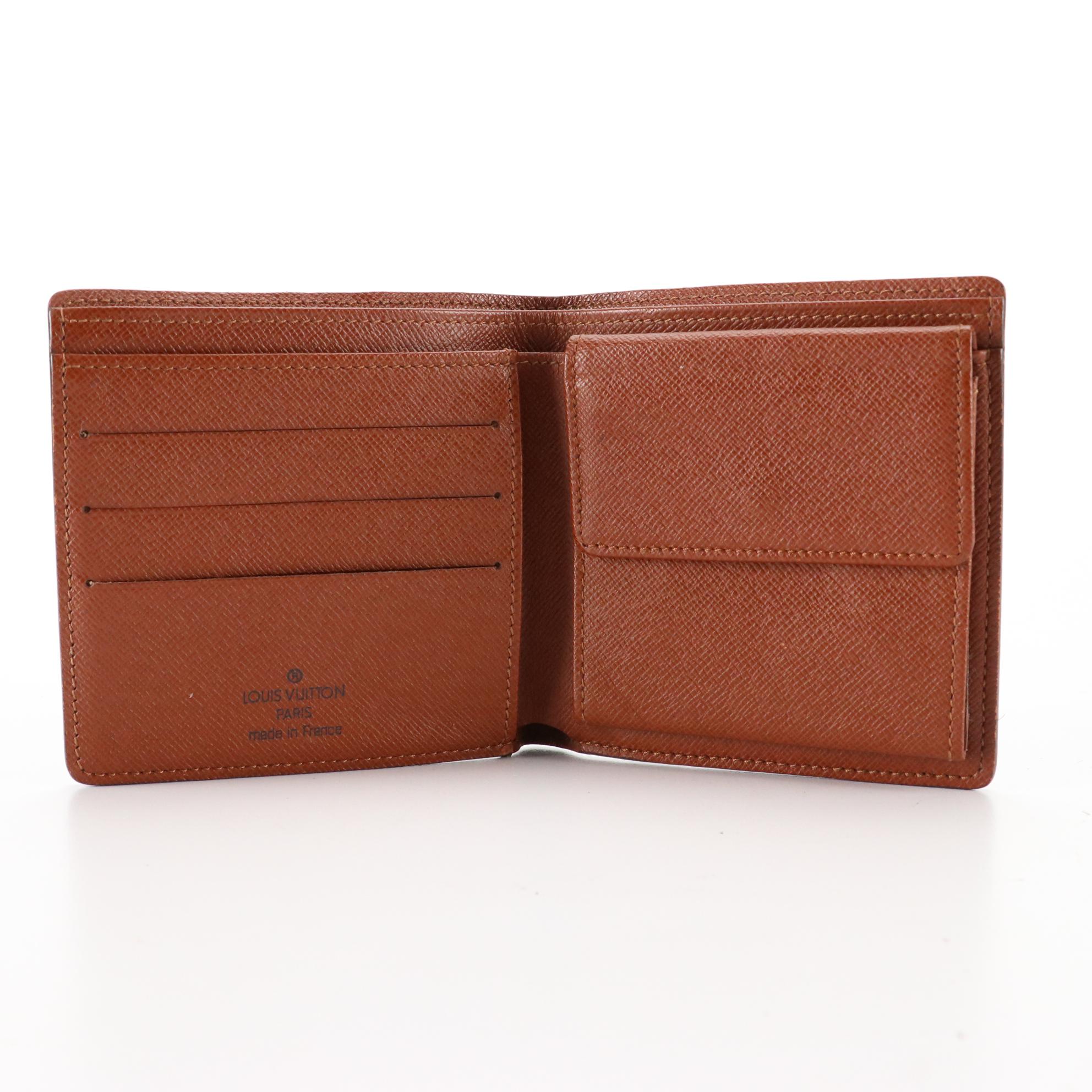 Louis Vuitton Bifold Wallet in Monogram Canvas