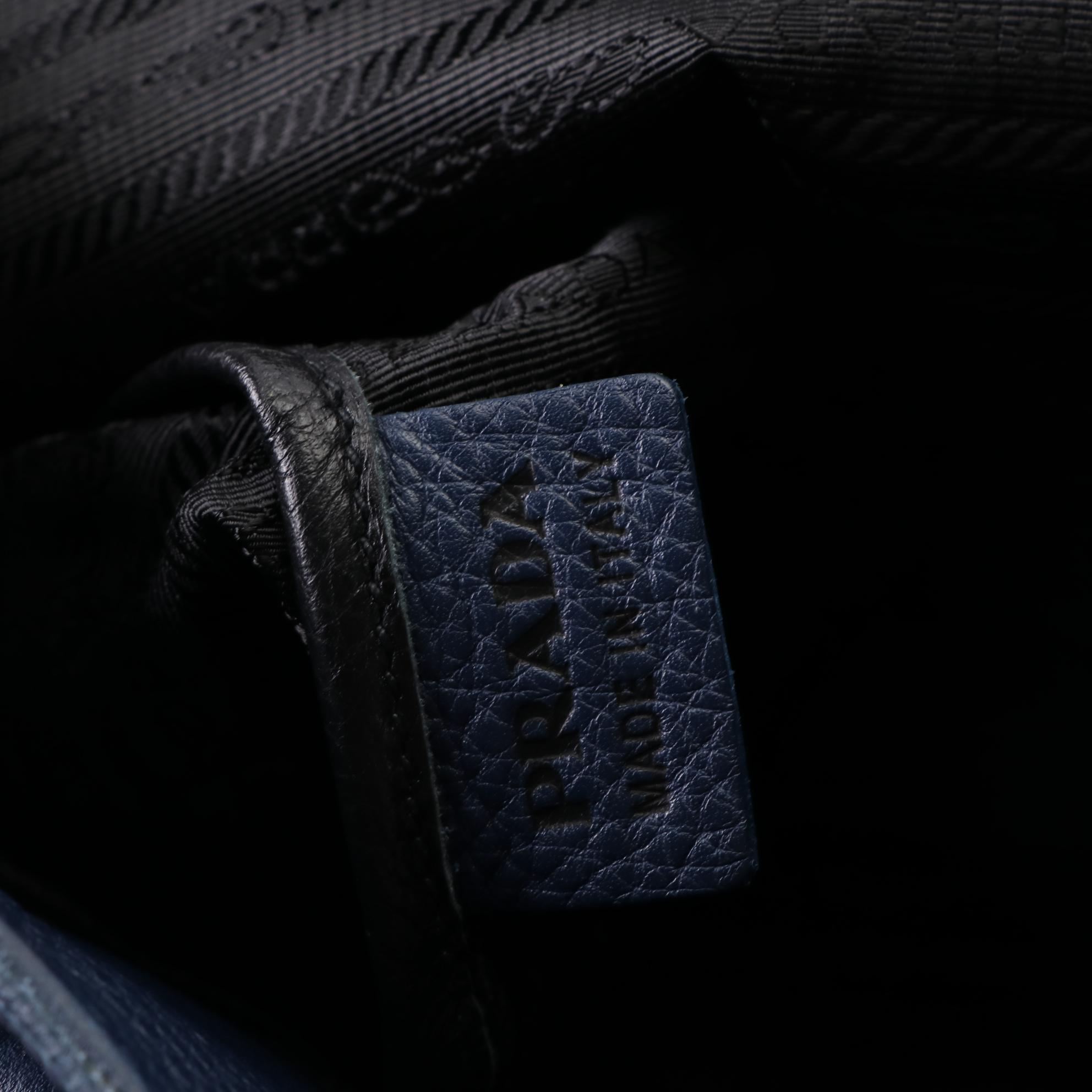 Prada Large Tote Bag in Vitello Daino Leather