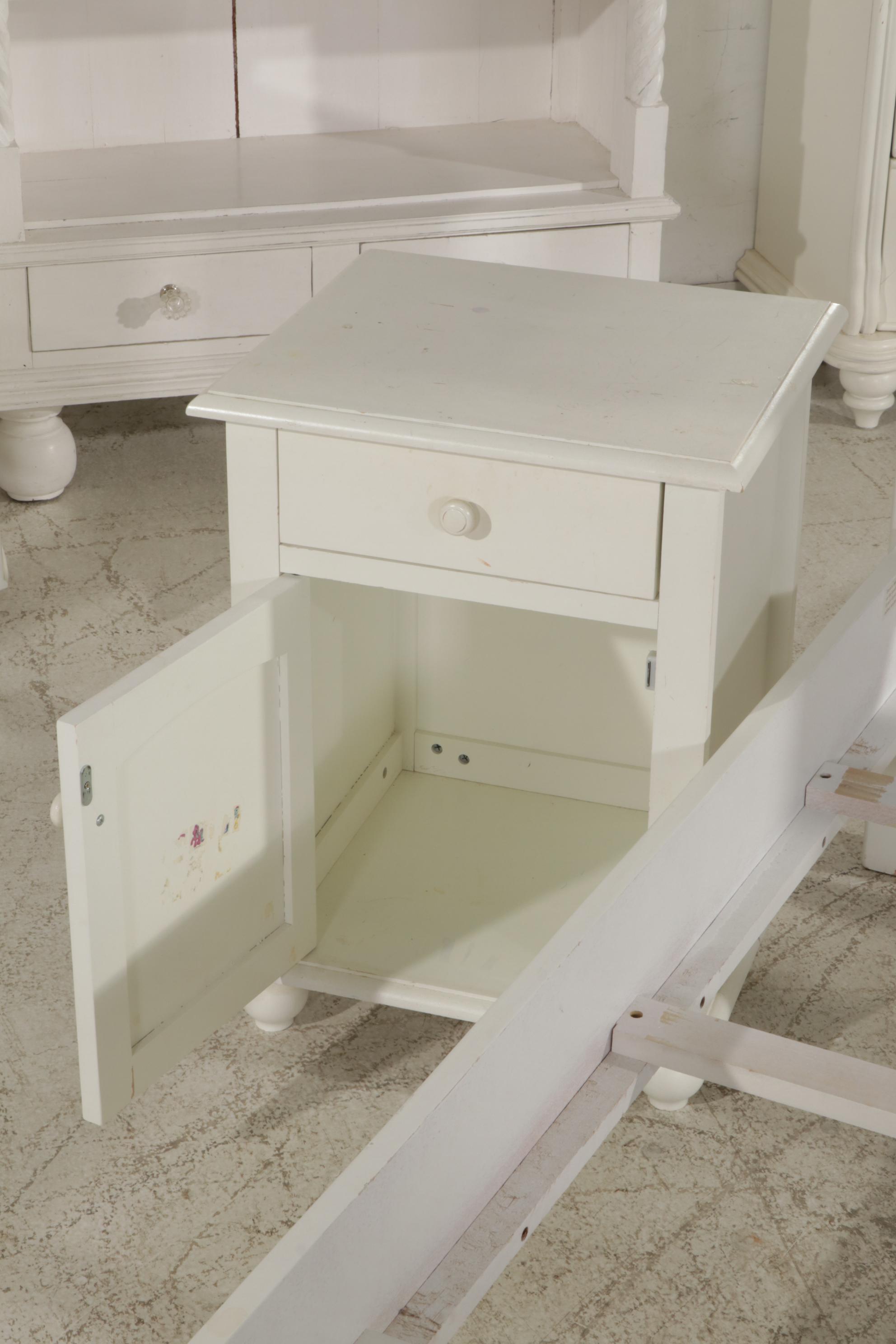 American Signature White-Painted Wooden Bedroom Suite