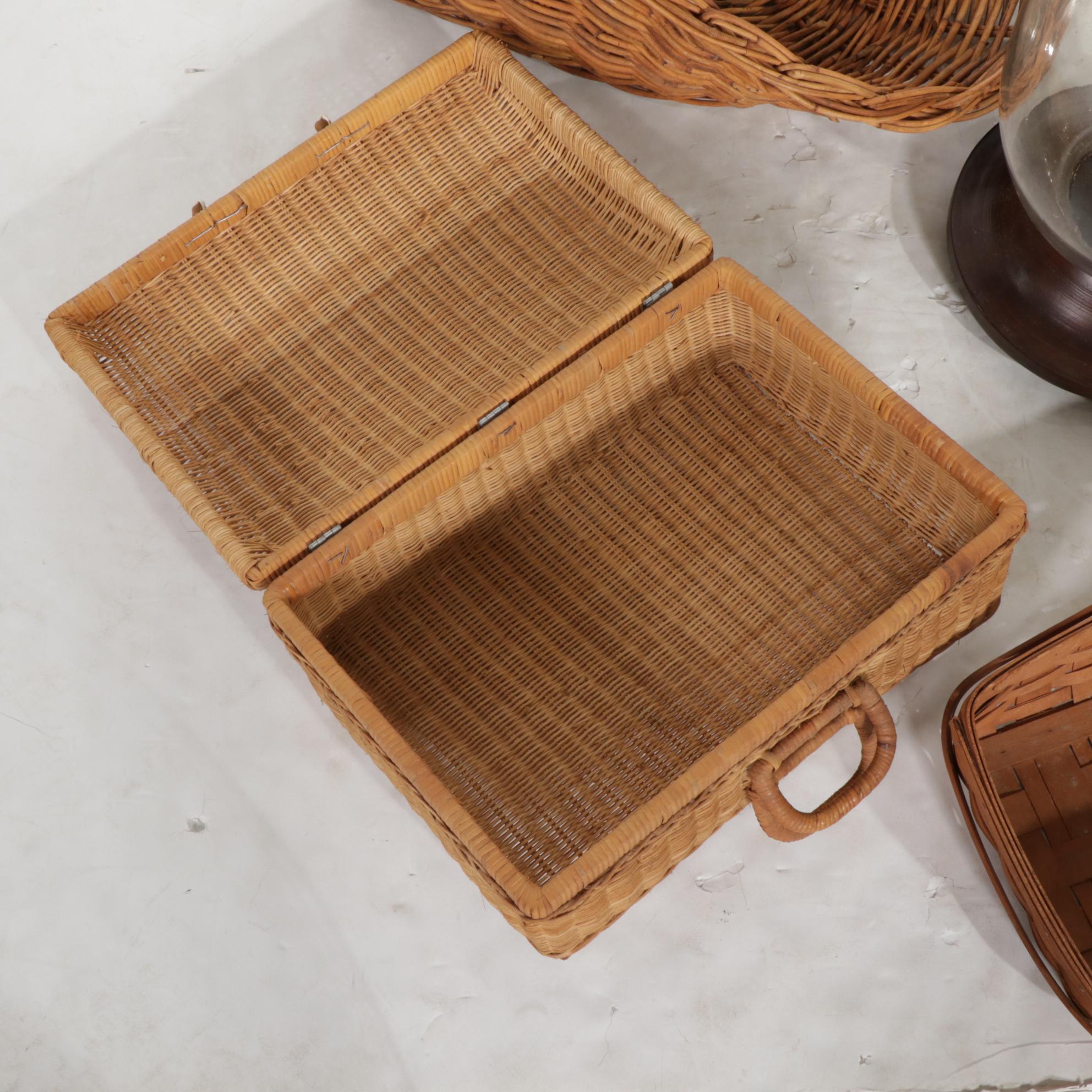 Longaberger Gathering Basket with Other Baskets and Decor
