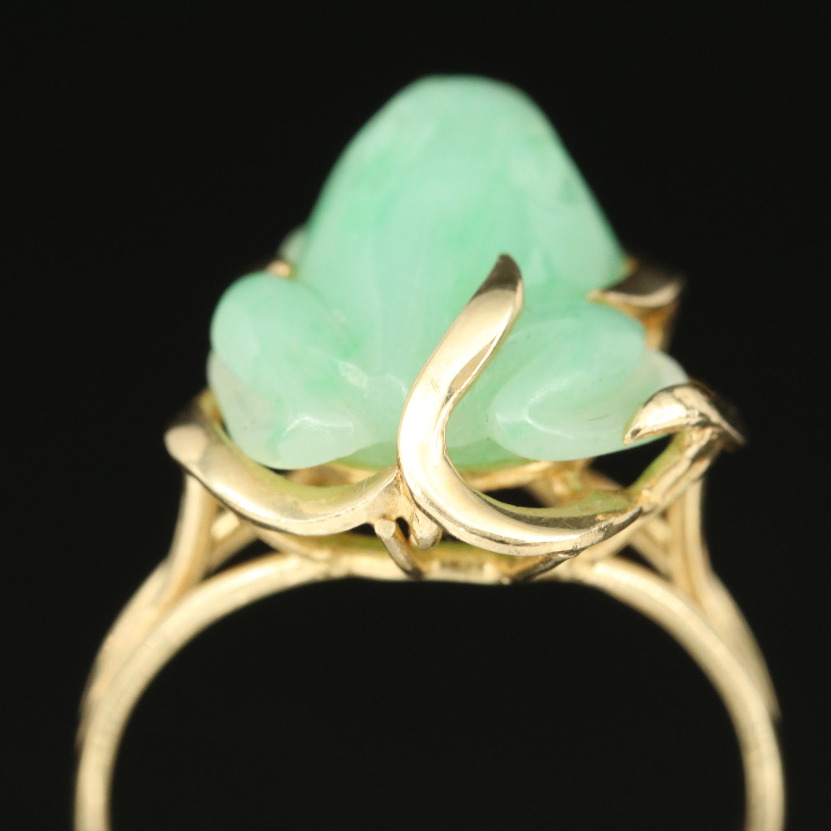 Vintage Chinese 14K Carved Jadiete Feng Sui Frog Ring