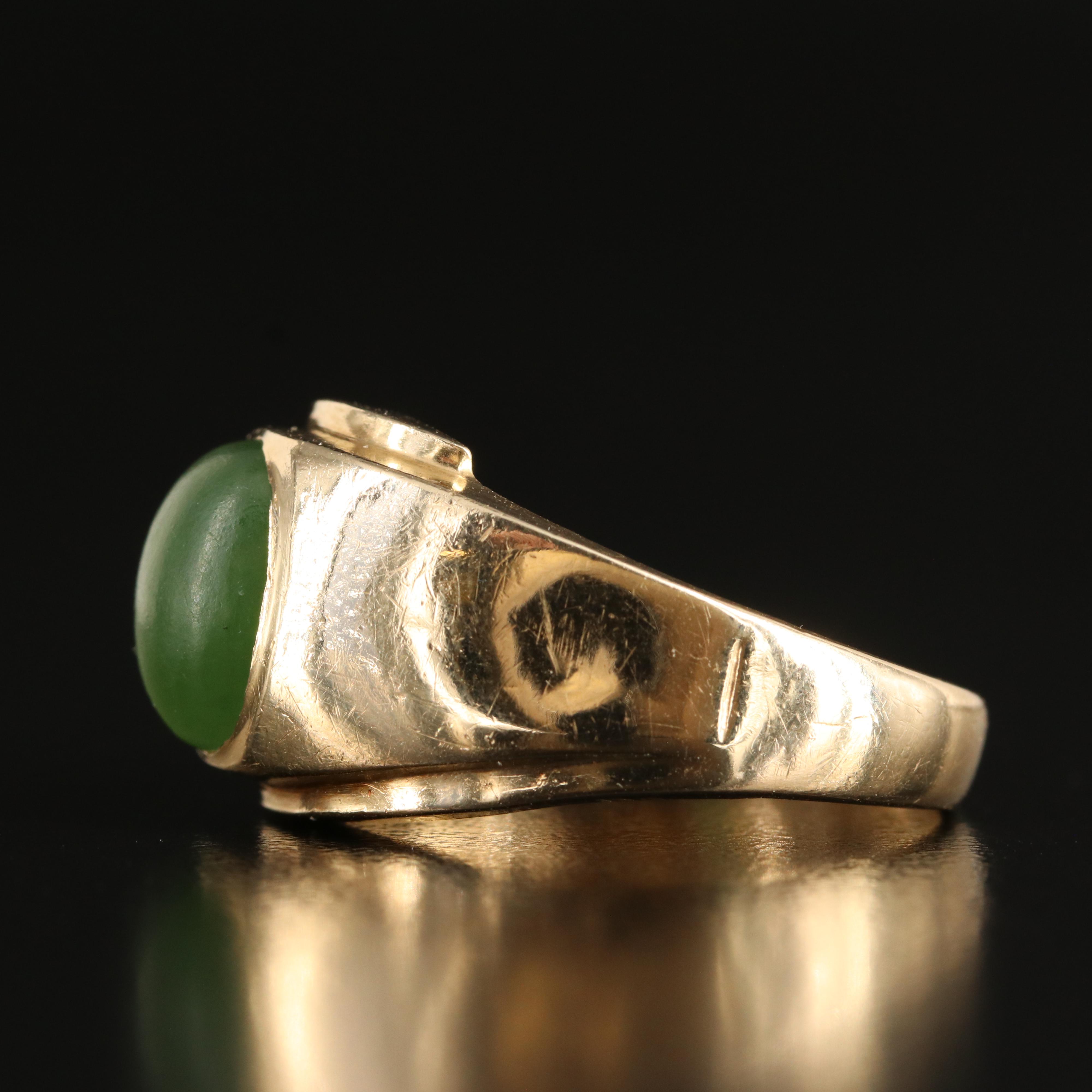14K Nephrite Cabochon Ring