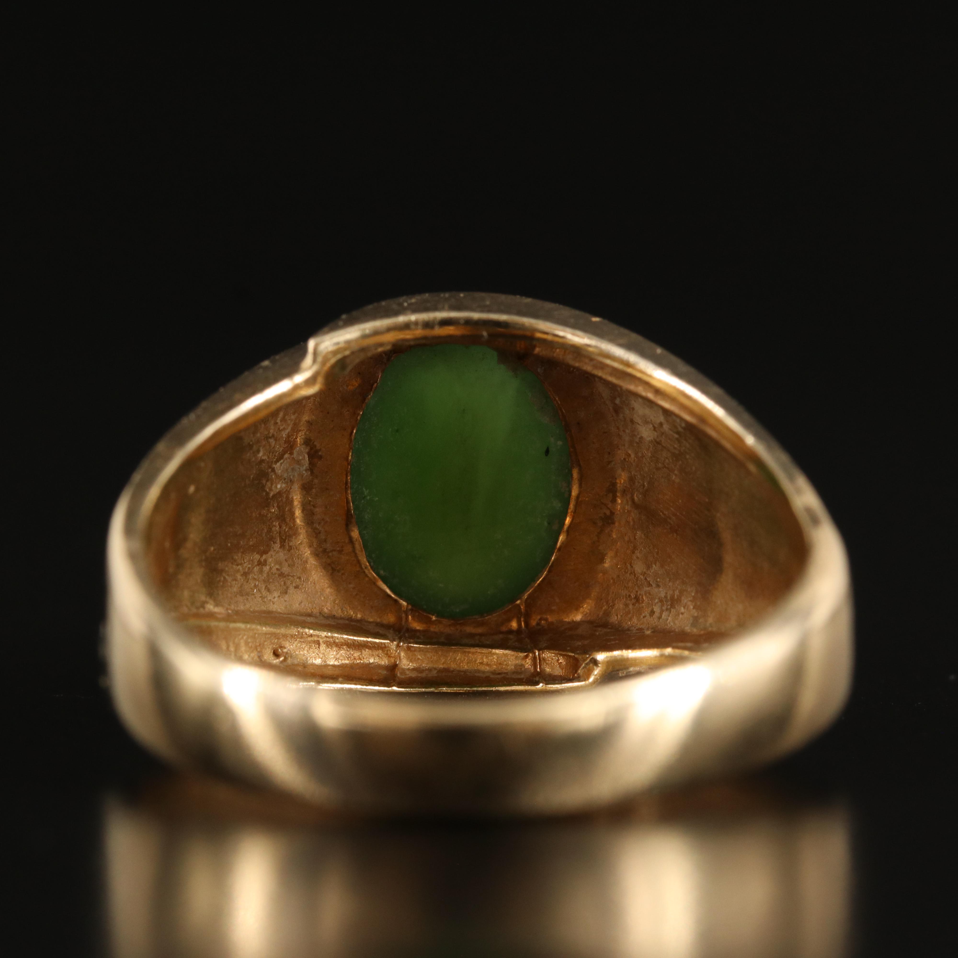 14K Nephrite Cabochon Ring