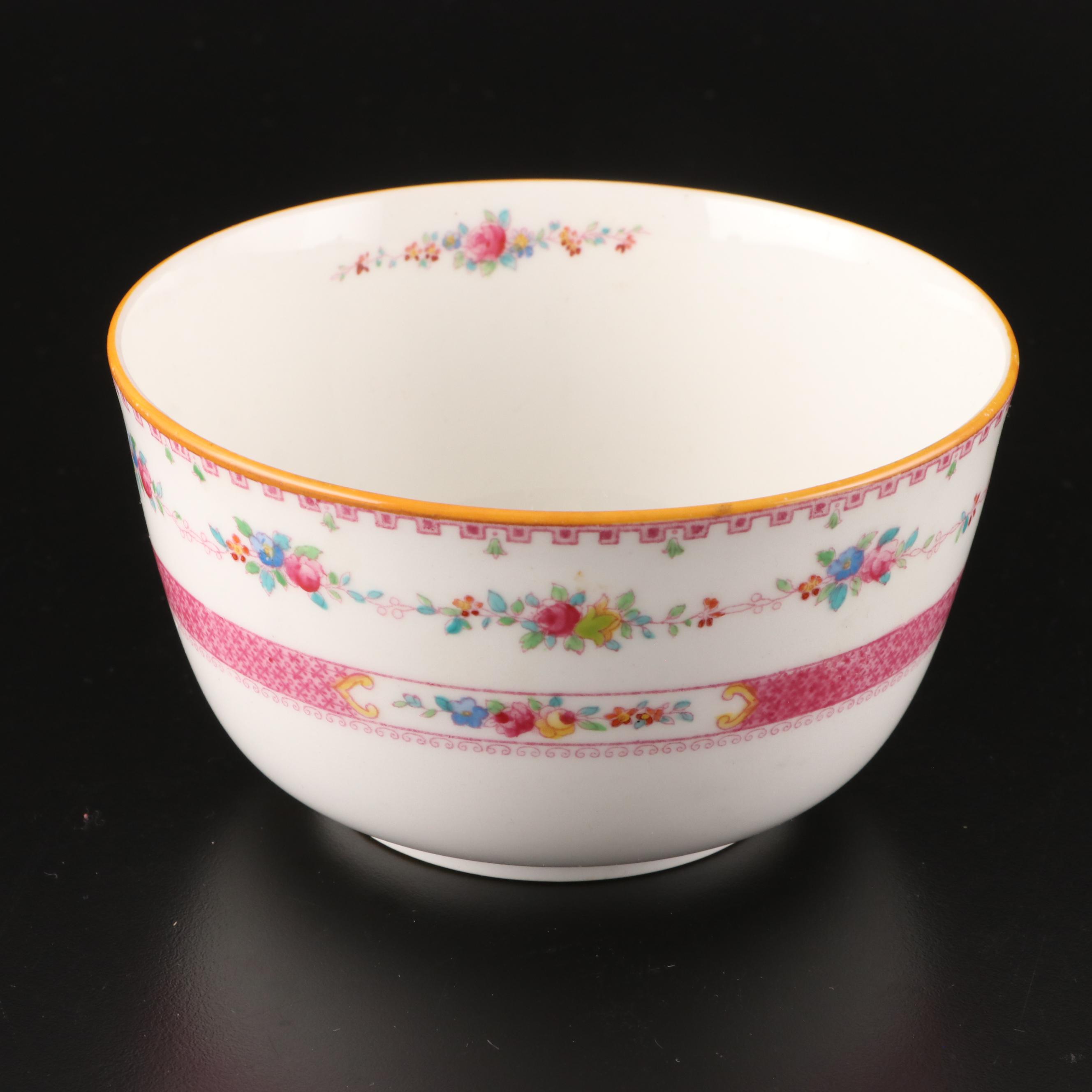 Royal Doulton "The Belgrade" Bone China Dinnerware, Early to Mid-20th Century