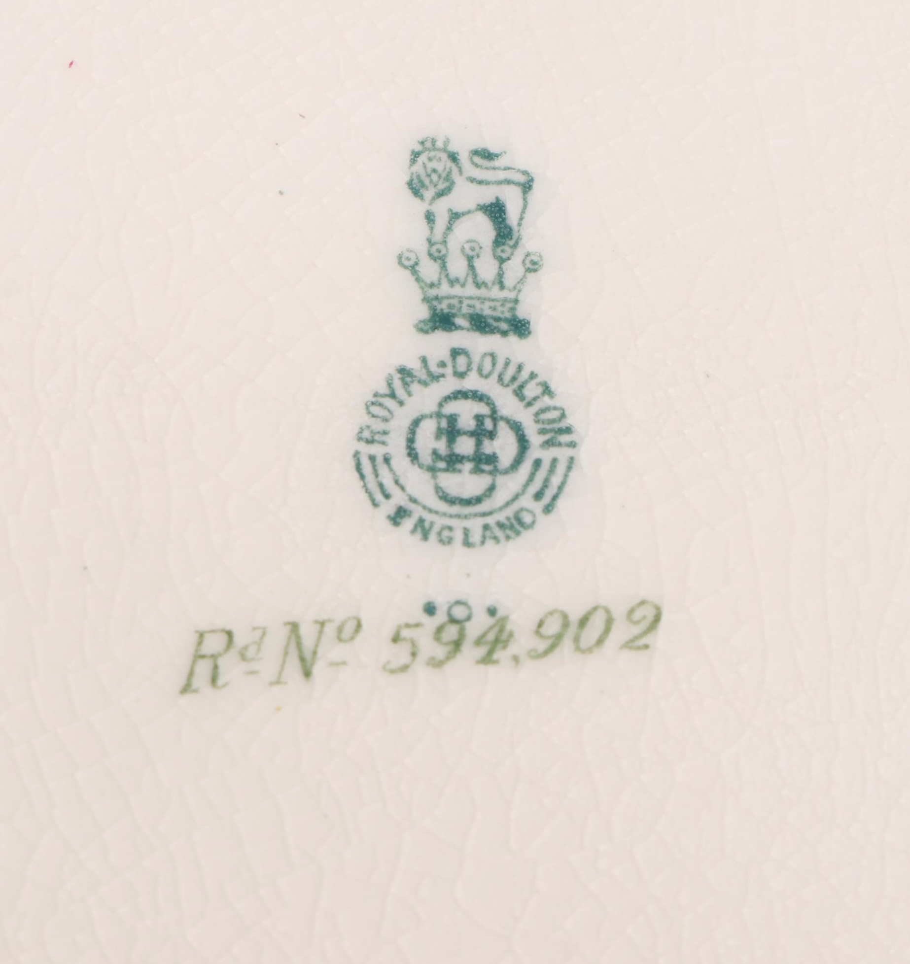 Royal Doulton "The Belgrade" Bone China Dinnerware, Early to Mid-20th Century