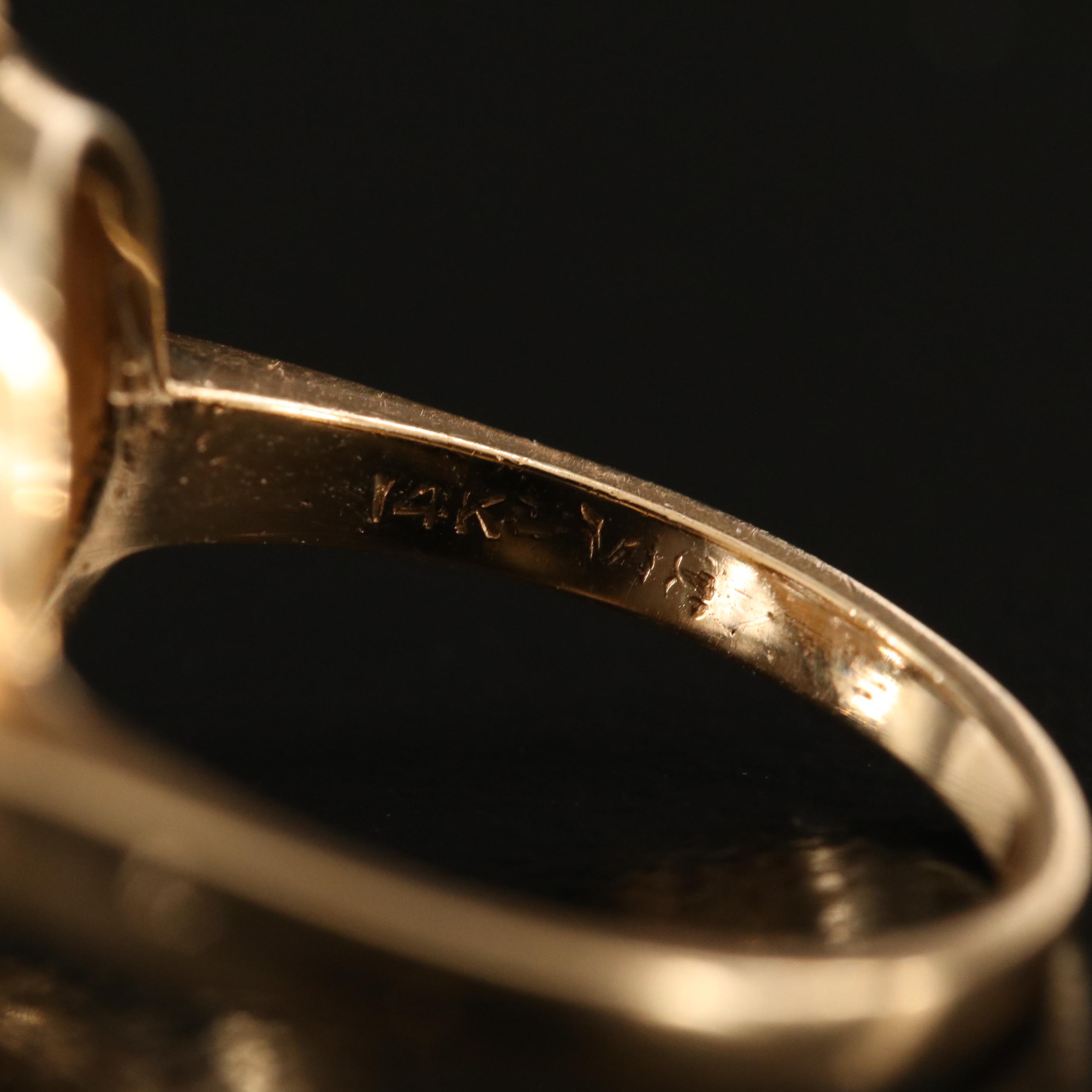 14K Pearl and Sapphire Ring with Rope Edge