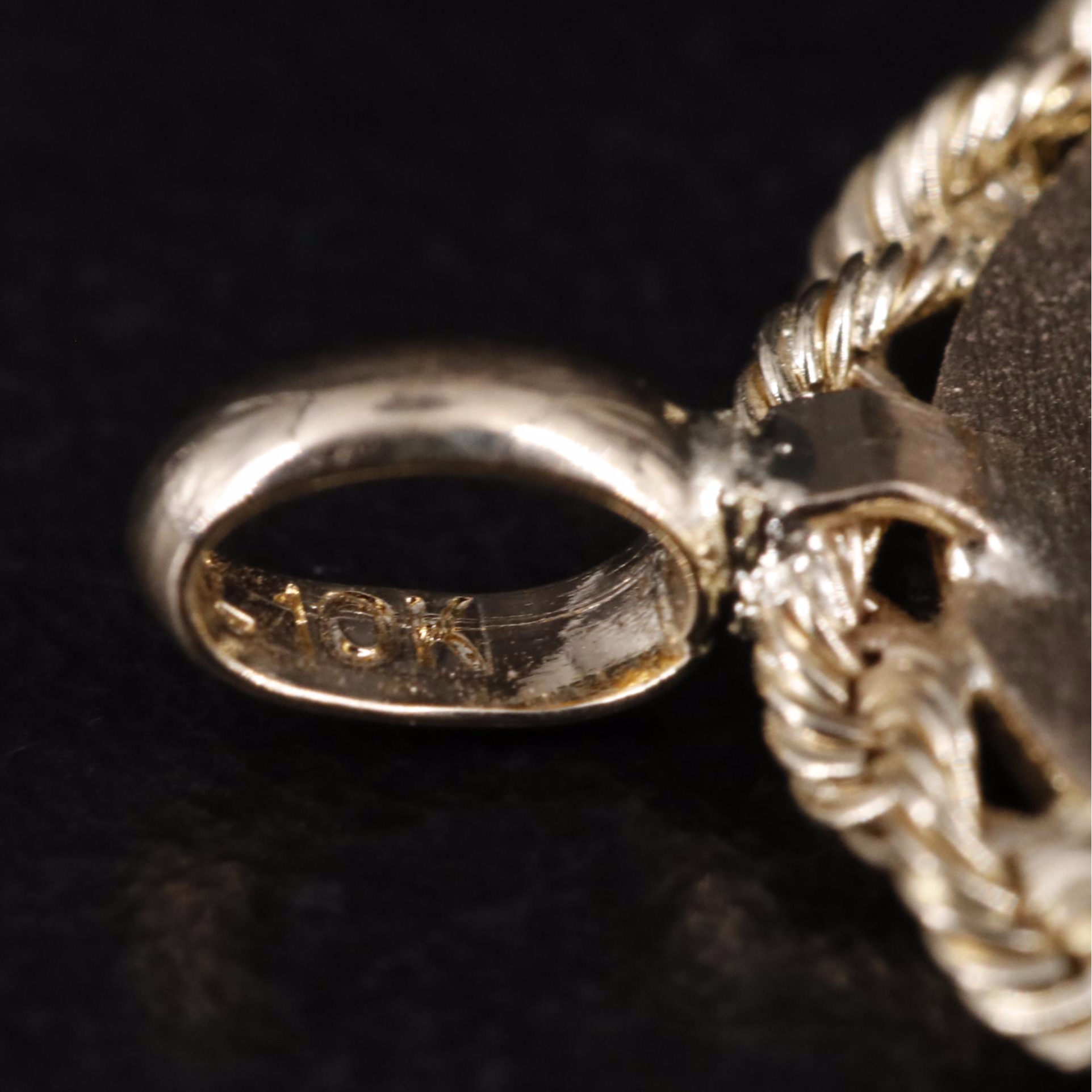 10K Saint Michael Medallion Pendant