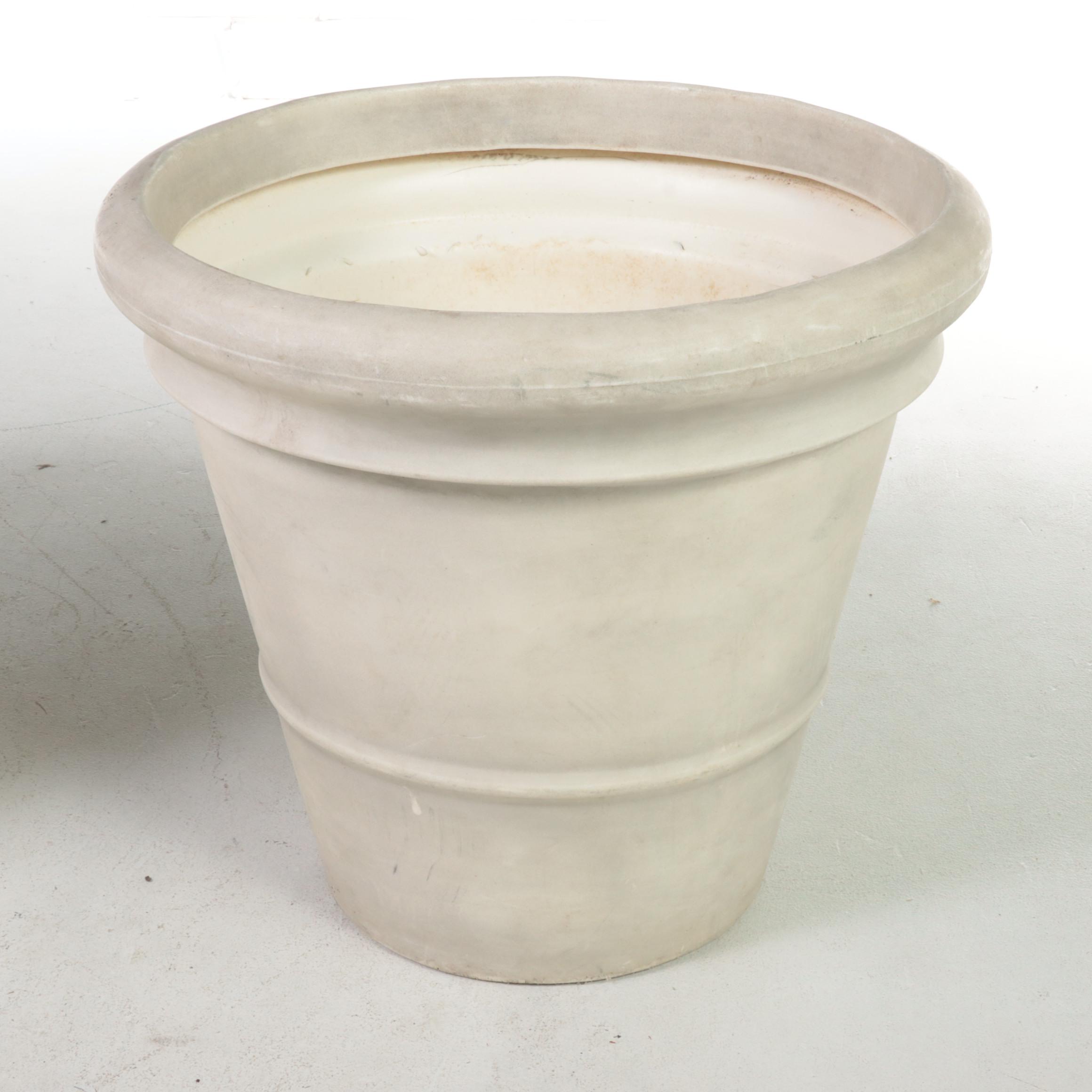 Large Plastic Outdoor Planters