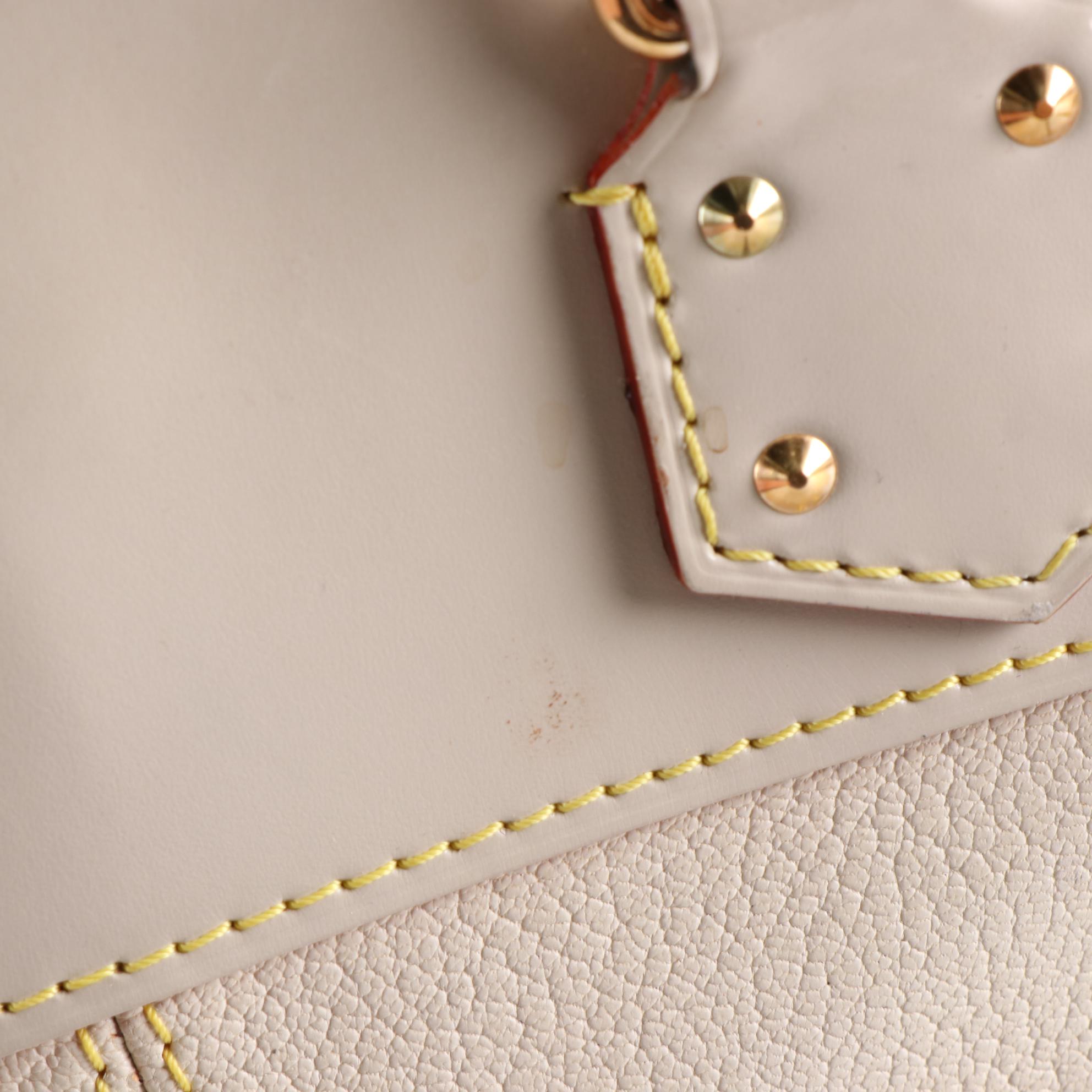 Louis Vuitton Lockit MM Handbag in Suhali Leather