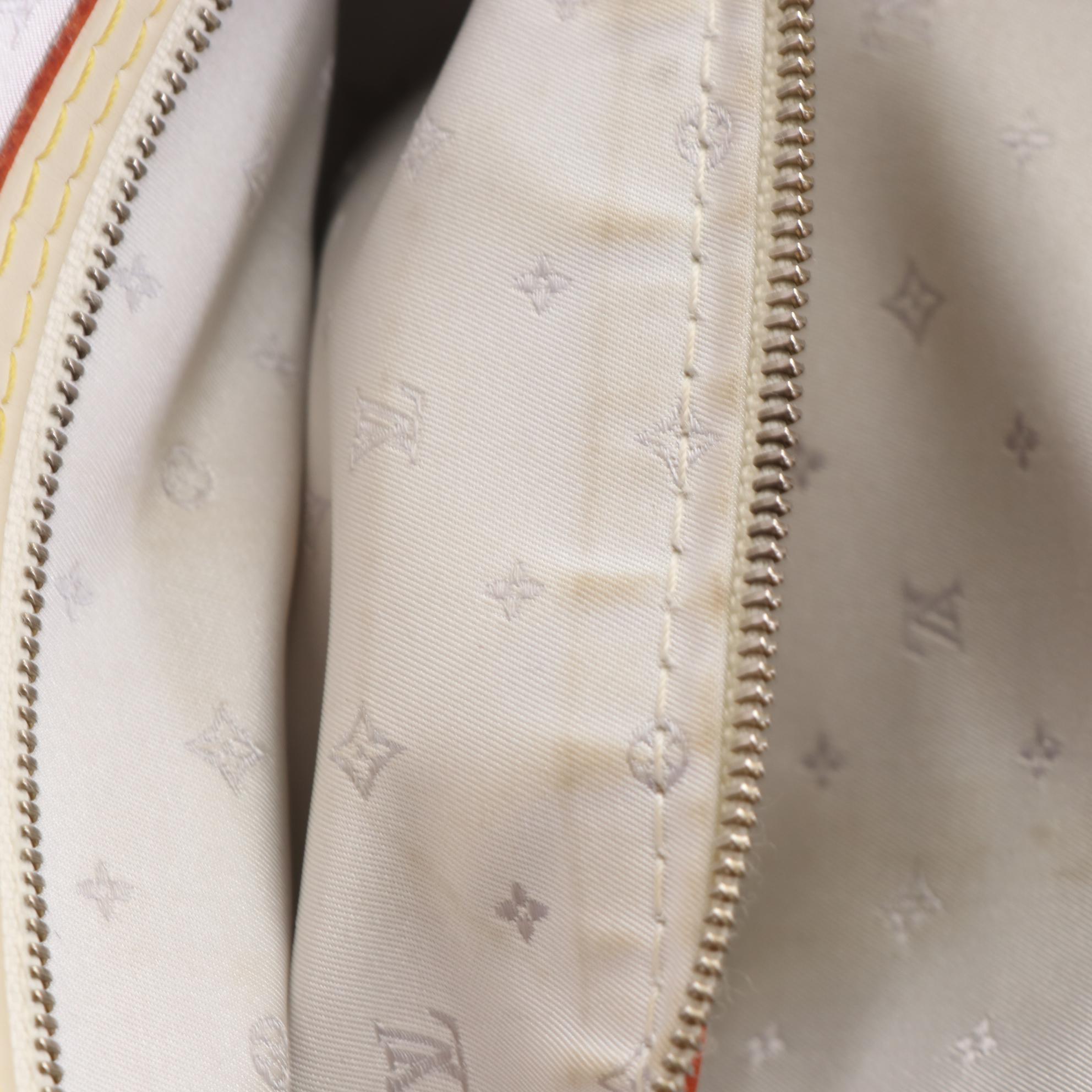 Louis Vuitton Lockit MM Handbag in Suhali Leather