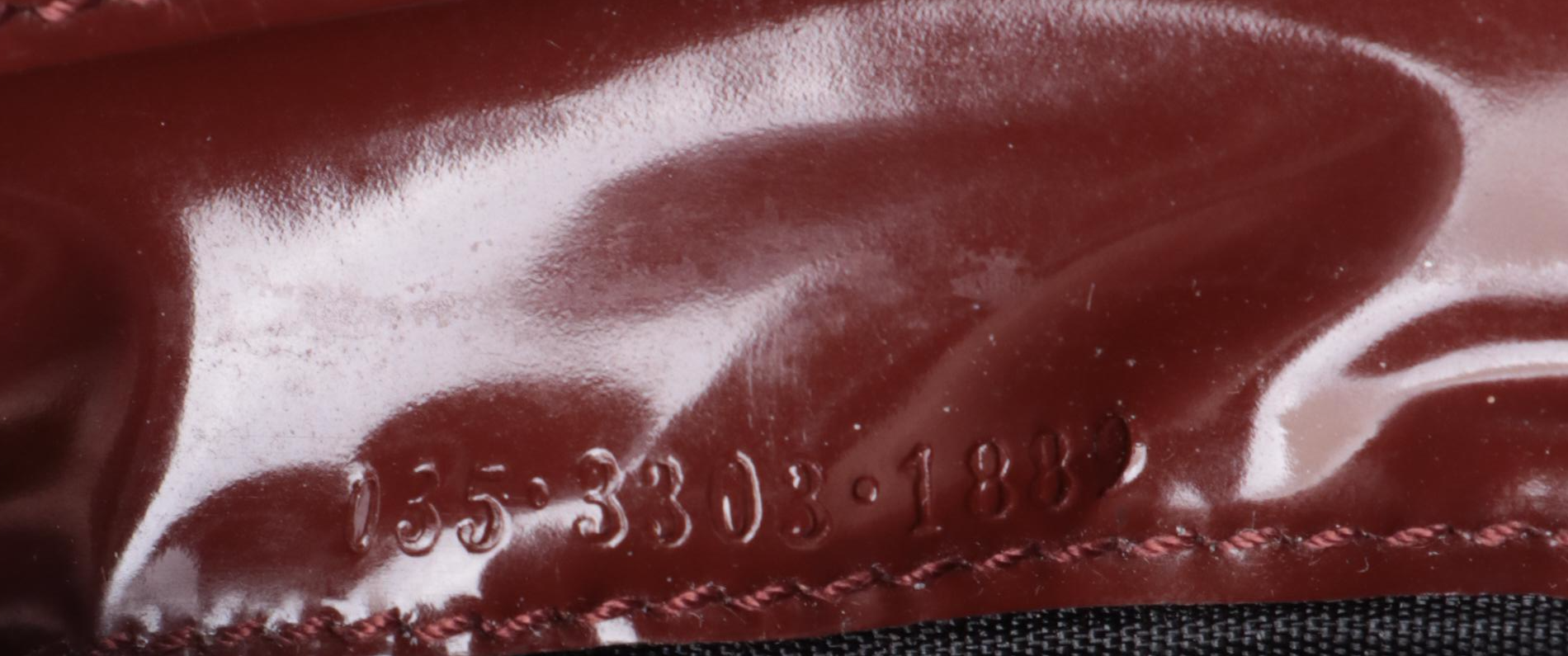 Gucci Compact Wallet in Polished Leather