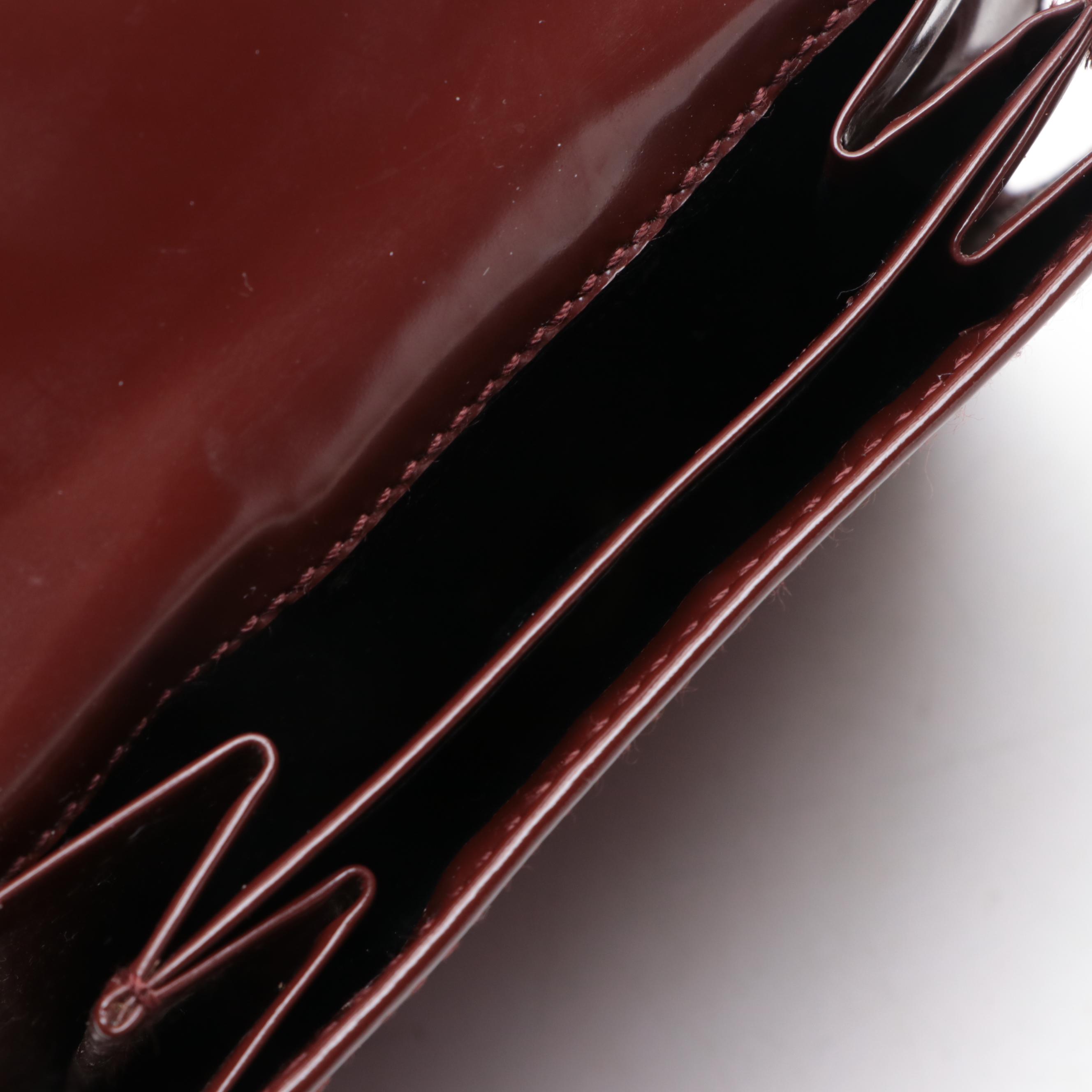 Gucci Compact Wallet in Polished Leather