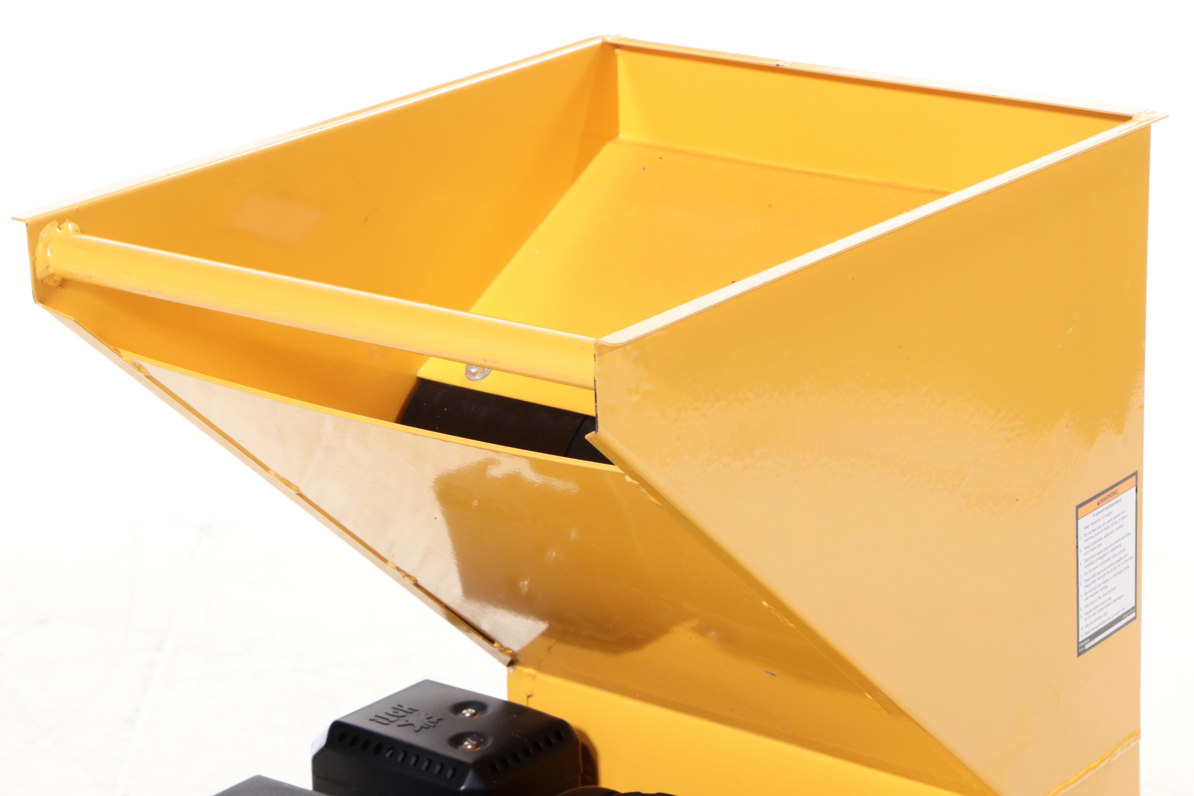 Predator 212cc Chipper/Shredder with Gasoline Engine