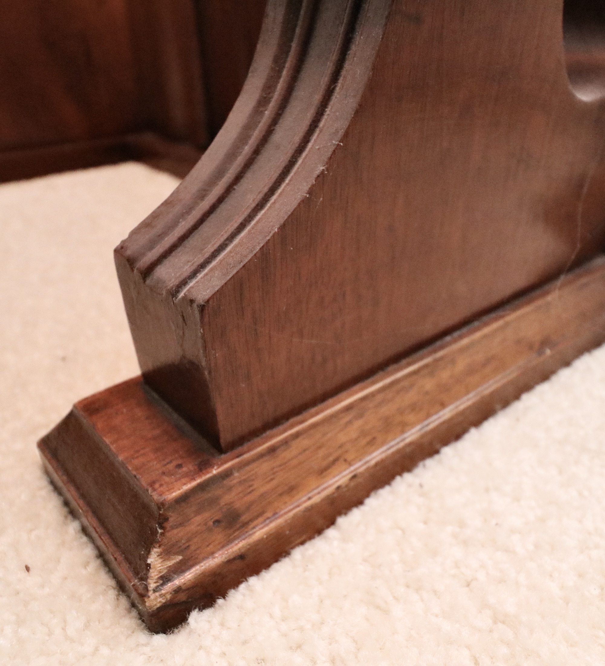 The Newman Brothers Organ Co. Victorian Parlor Upright Organ, Early 20th C.