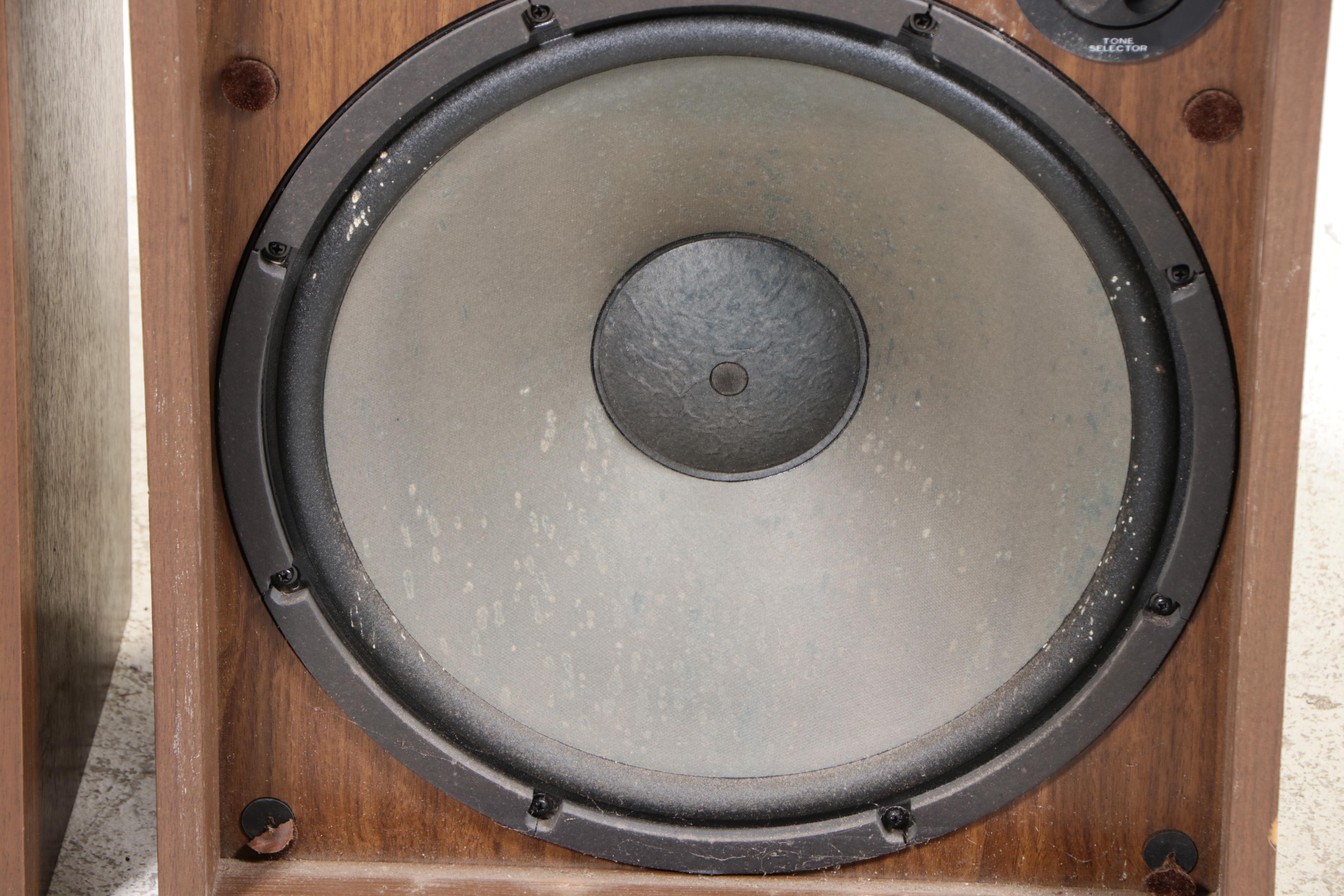 Pair of Kenwood KL-777A Speakers