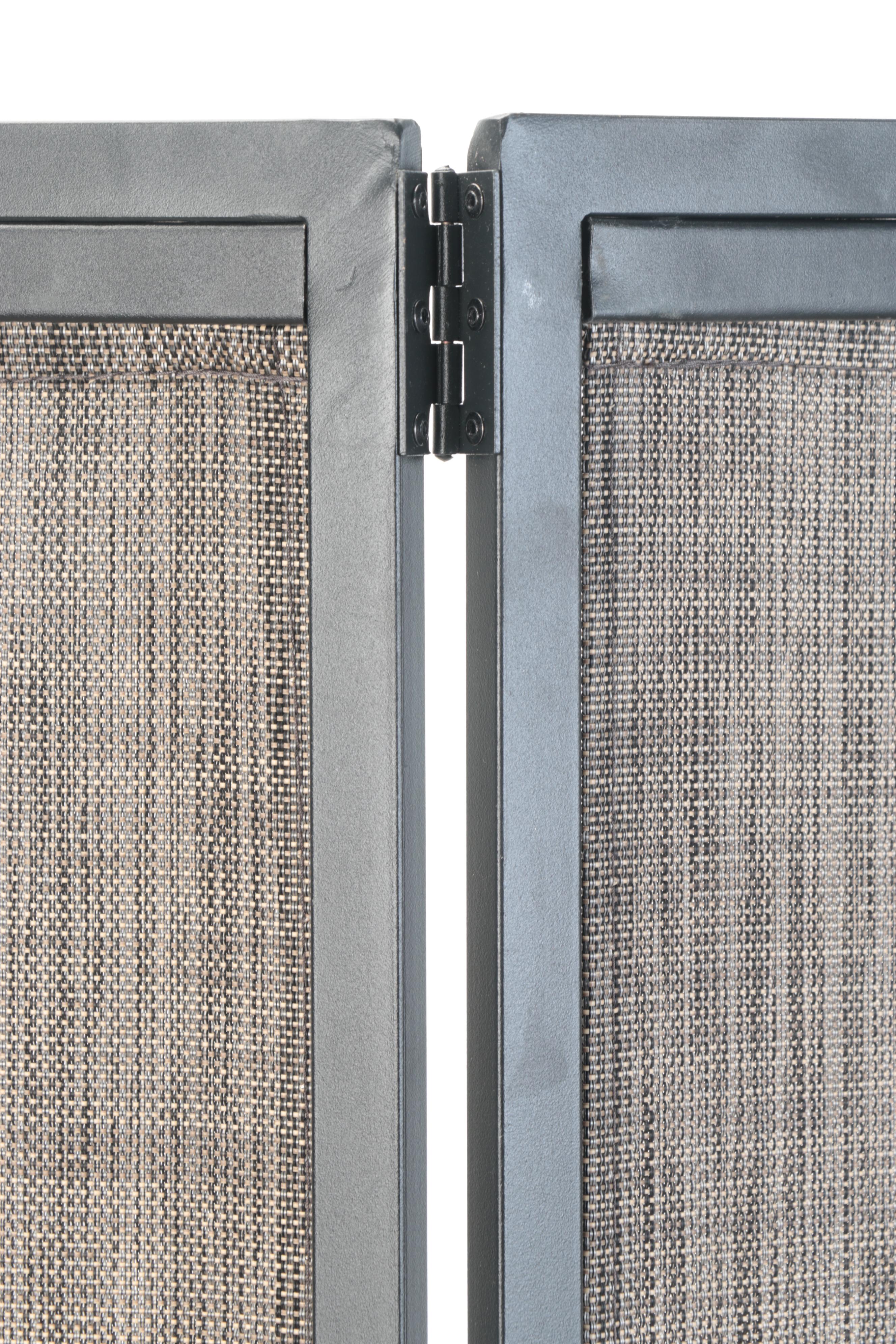 Freestanding Outdoor Privacy Screen