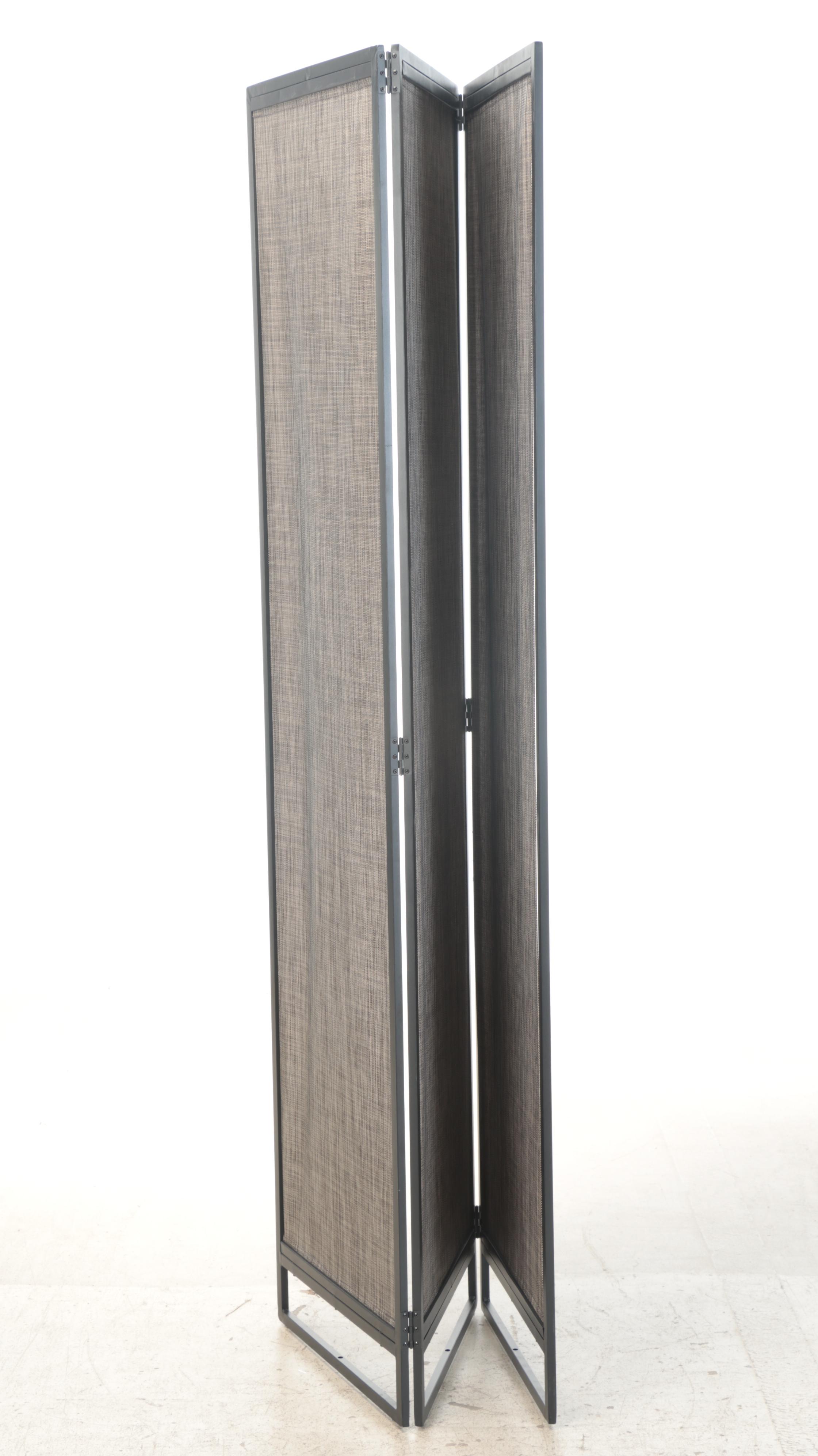 Freestanding Outdoor Privacy Screen