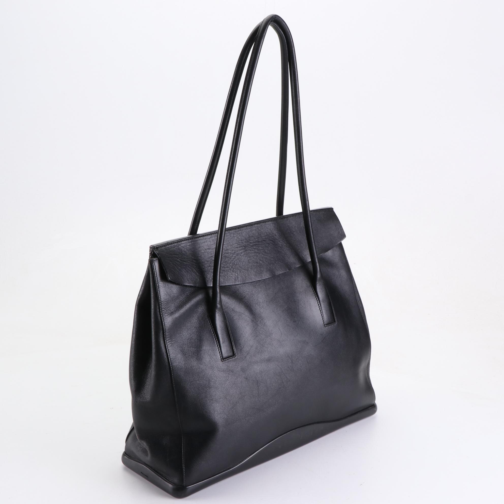 Prada Shoulder Bag B9262 in Calfskin Leather with Bumper Base