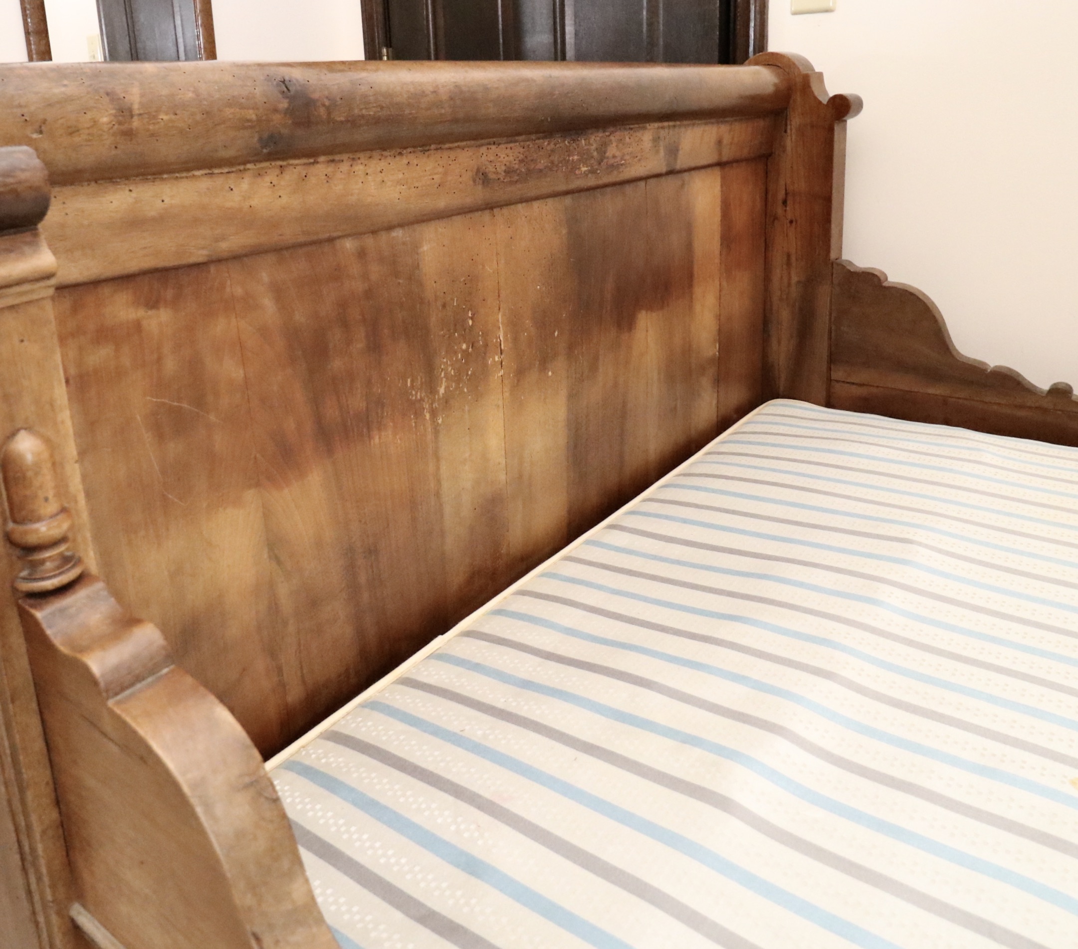 Three Quarter Size Louis Philippe Walnut Lit en Bateau, c 1850s