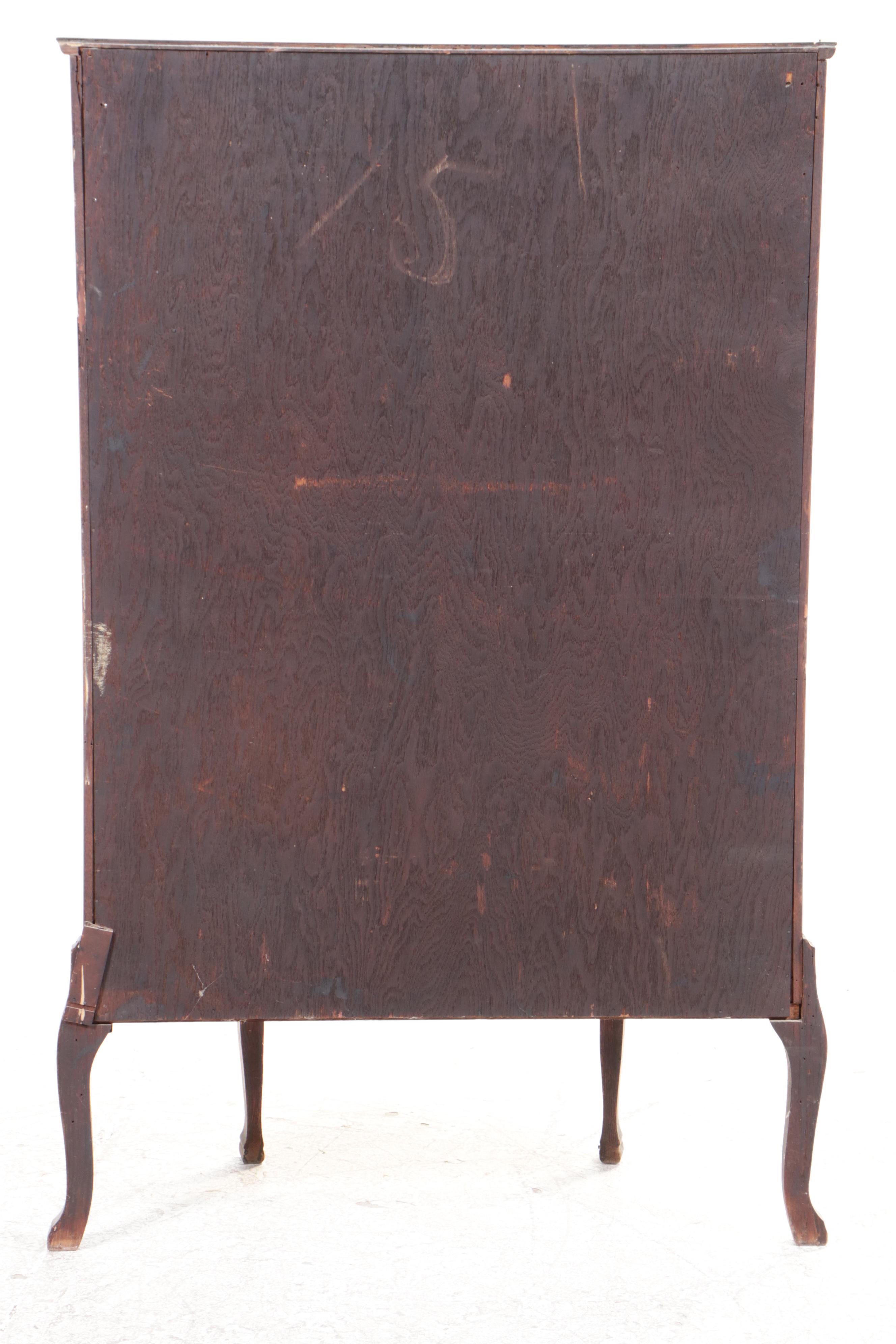 Late Victorian Quartersawn Oak and Curved Glass Display Cabinet, circa 1900