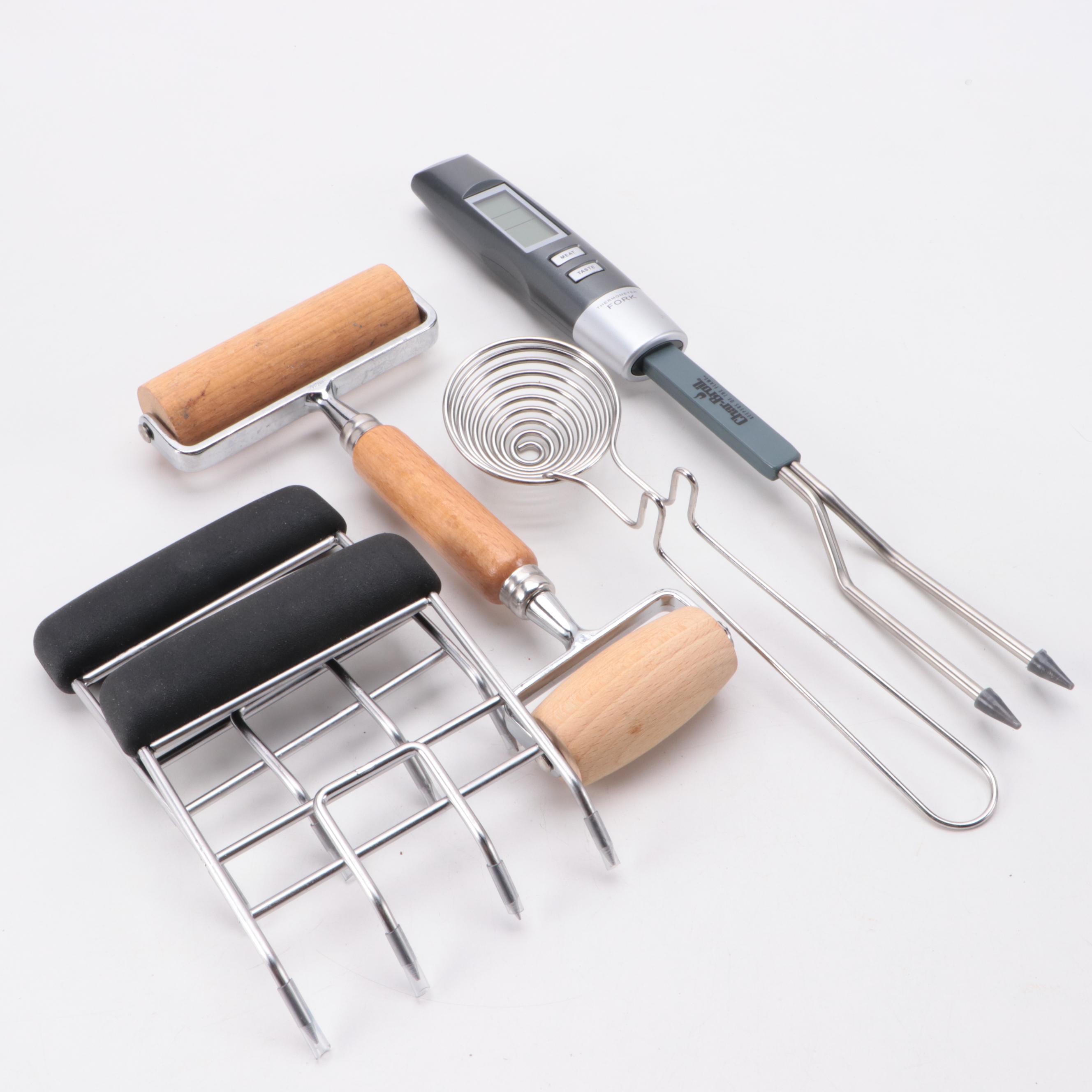 Pampered Chef Plastic Cookie Press with Other Kitchen Gadgets